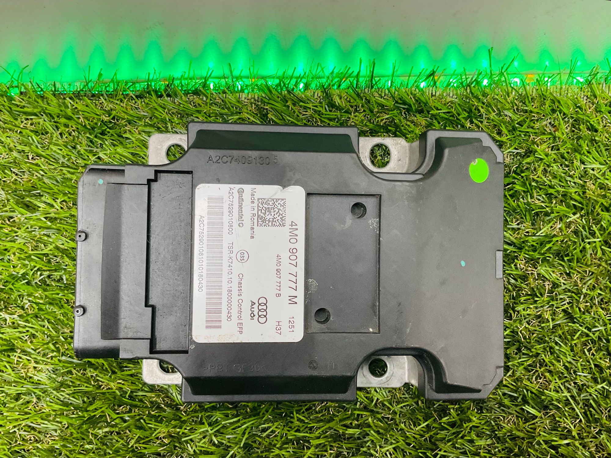 https://ycs.partsauto.market/partsauto-images/thmbs/userImages/h353NjtZg3VDP19b5HMt7LlpbQ93/part/bd46e931-c5a7-41bc-ac5a-f633c616132c_1785851179843.jpg