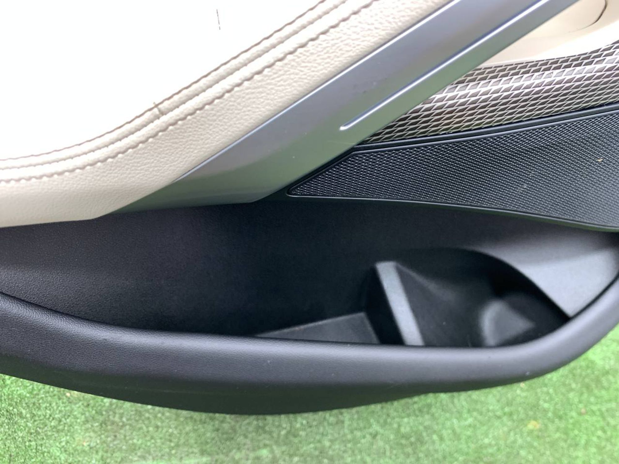 https://ycs.partsauto.market/partsauto-images/thmbs/userImages/h353NjtZg3VDP19b5HMt7LlpbQ93/part/bd5d531e-c518-4c7e-9110-66623e48d288_1725974328816.jpg