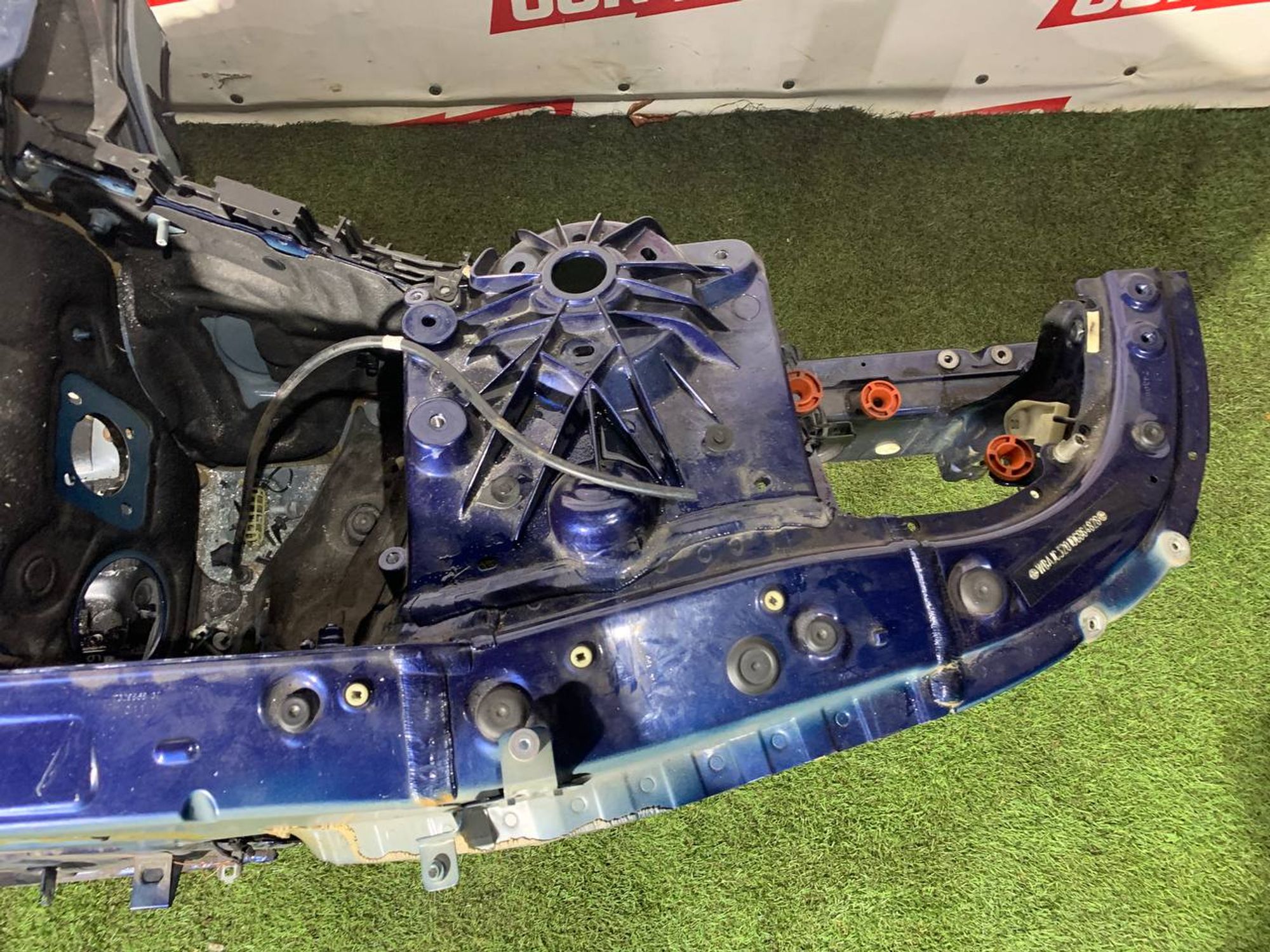 https://ycs.partsauto.market/partsauto-images/thmbs/userImages/h353NjtZg3VDP19b5HMt7LlpbQ93/part/bd6467cd-c657-4696-9c83-3dff5b7c6b03_1729785281201.jpg