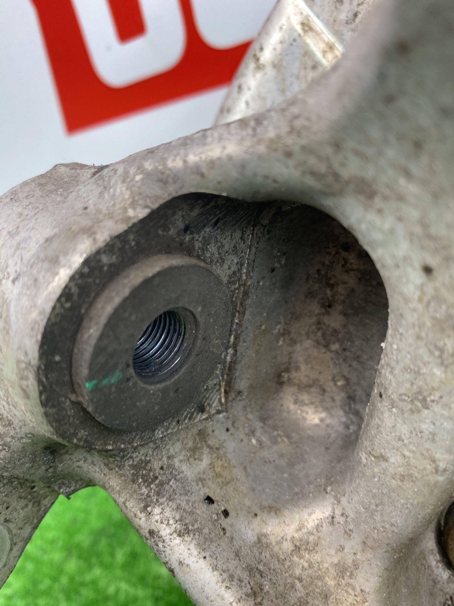 https://ycs.partsauto.market/partsauto-images/thmbs/userImages/h353NjtZg3VDP19b5HMt7LlpbQ93/part/bd713e21-5639-43a8-b59f-6fea477fa378_1741864139180.jpg