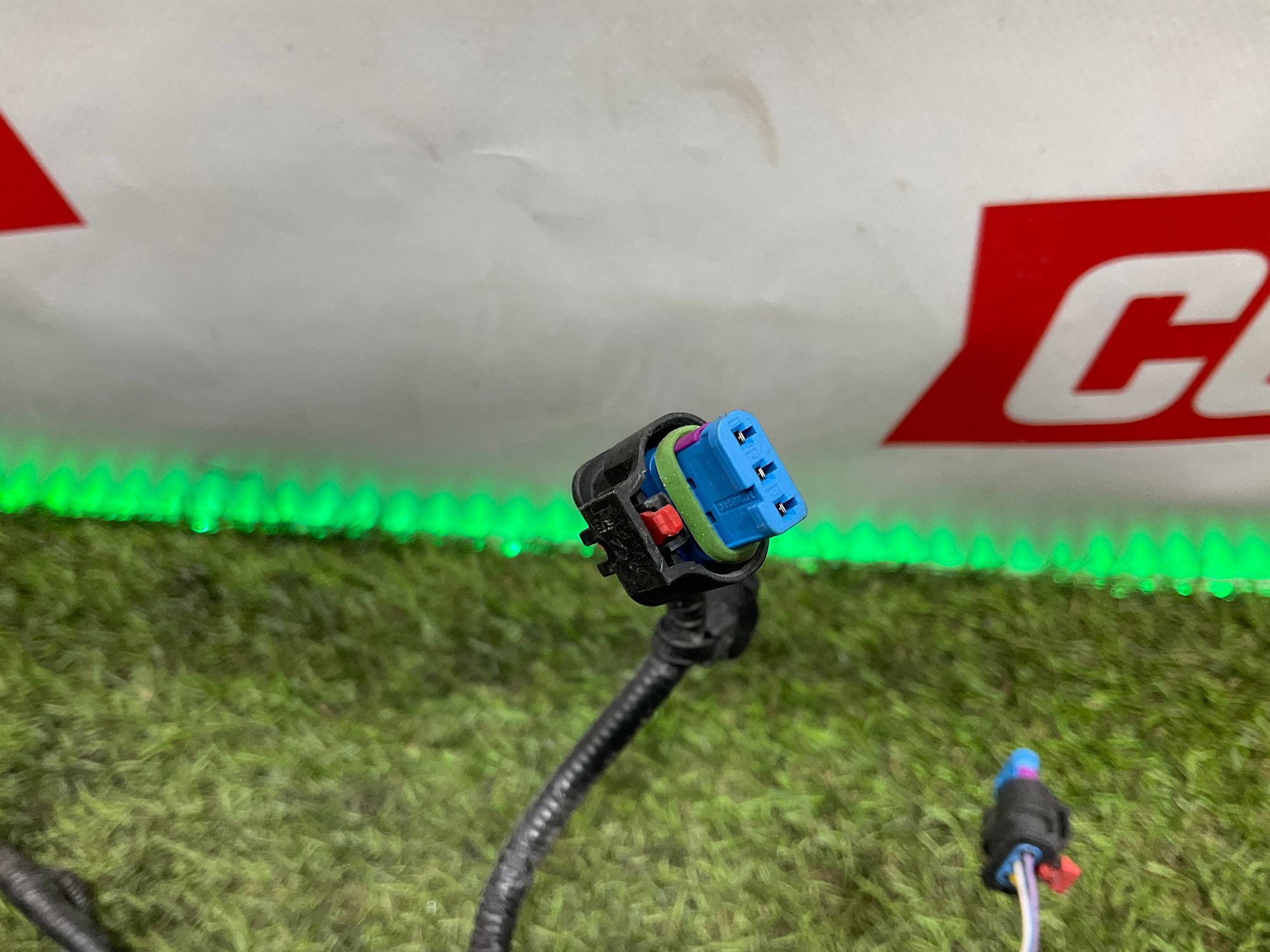 Проводка парктроников переднего бампера  Land Rover Defender II 2022, 16000 рублей, Москва