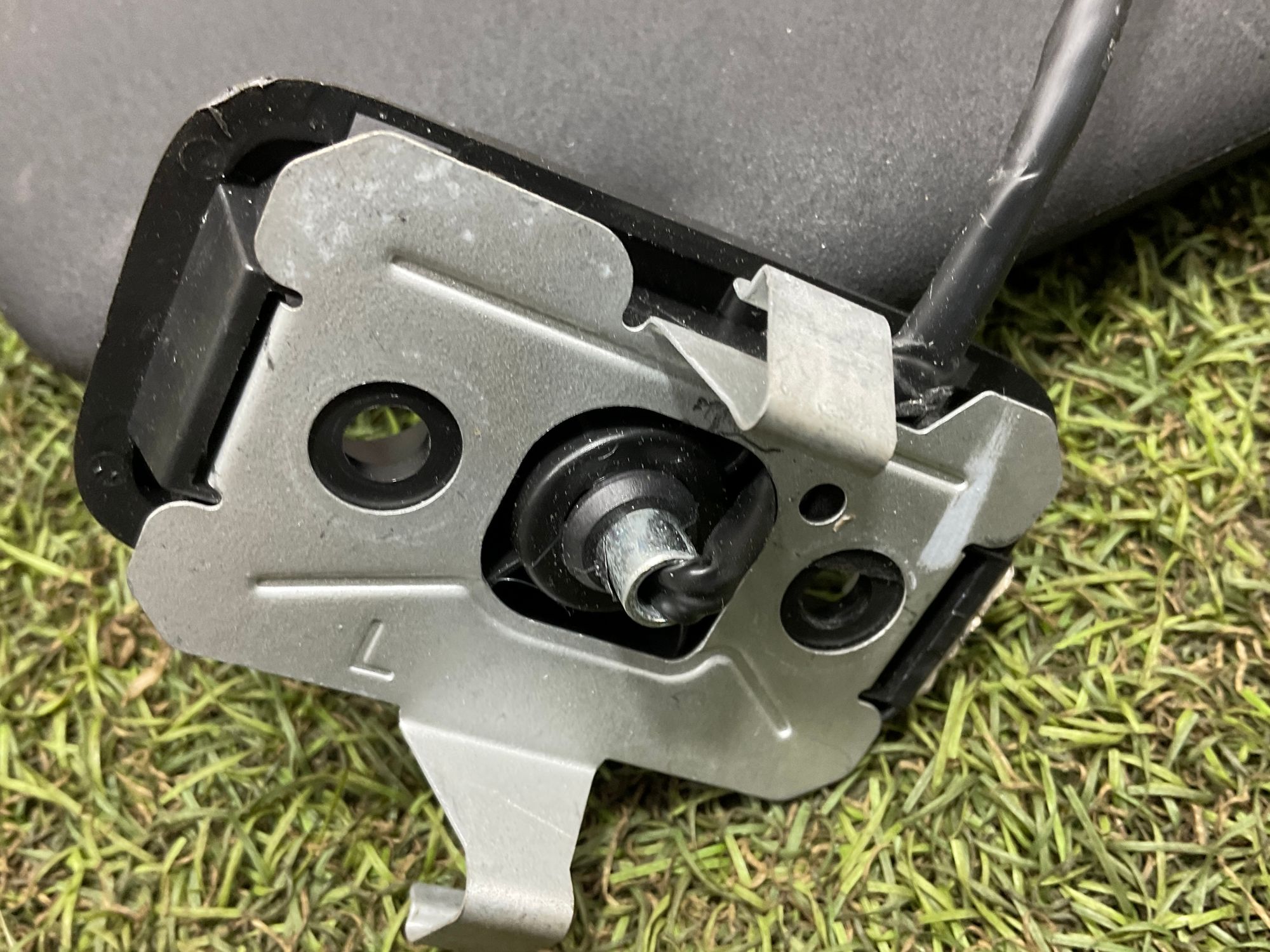 Козырек солнцезащитный левый Land Rover Defender II  L663 2022, 6000 рублей, Москва