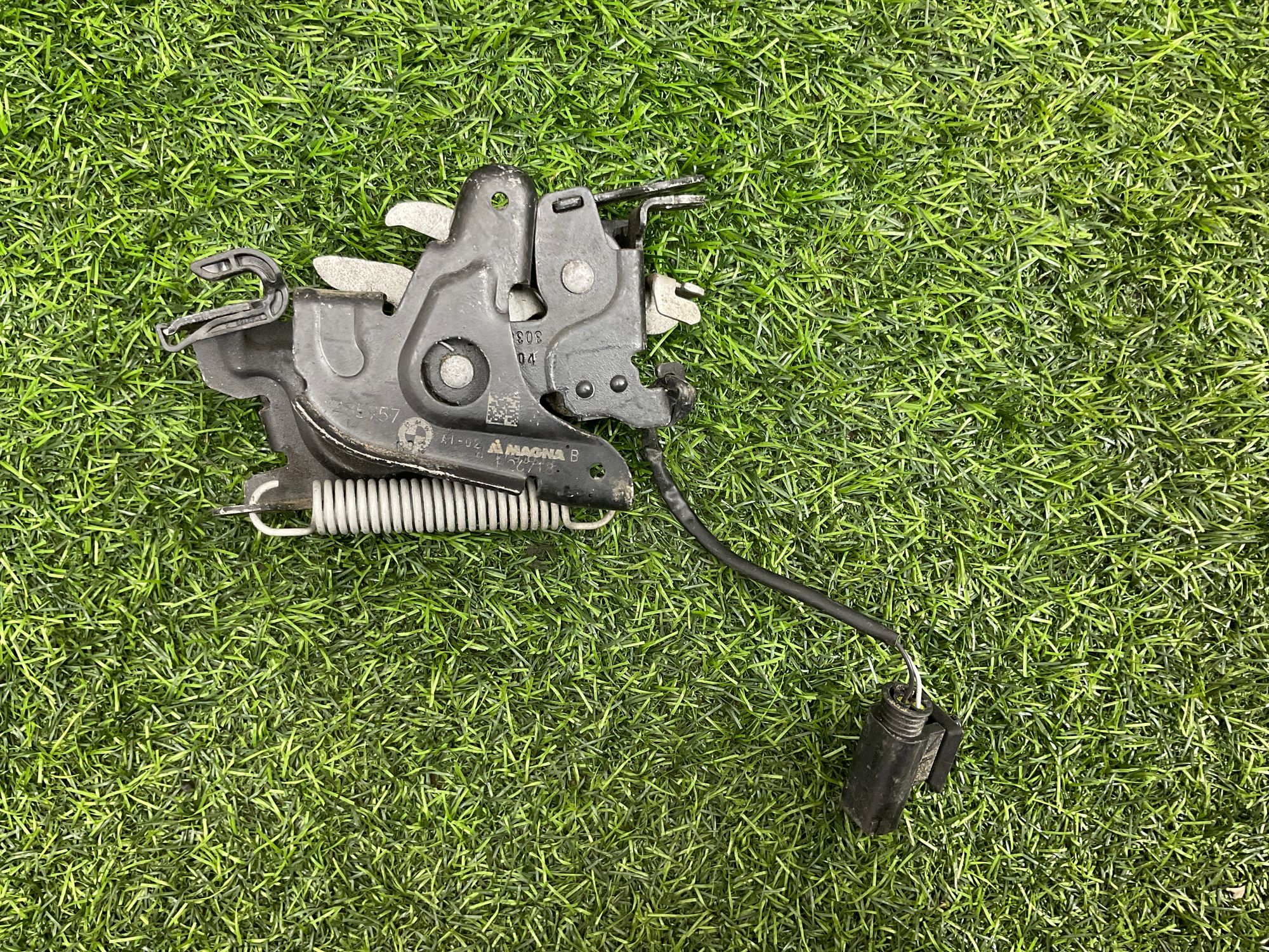 https://ycs.partsauto.market/partsauto-images/thmbs/userImages/h353NjtZg3VDP19b5HMt7LlpbQ93/part/be01efd9-6ed0-46f5-9430-7fbffbea6e9f_1742387506783.jpg