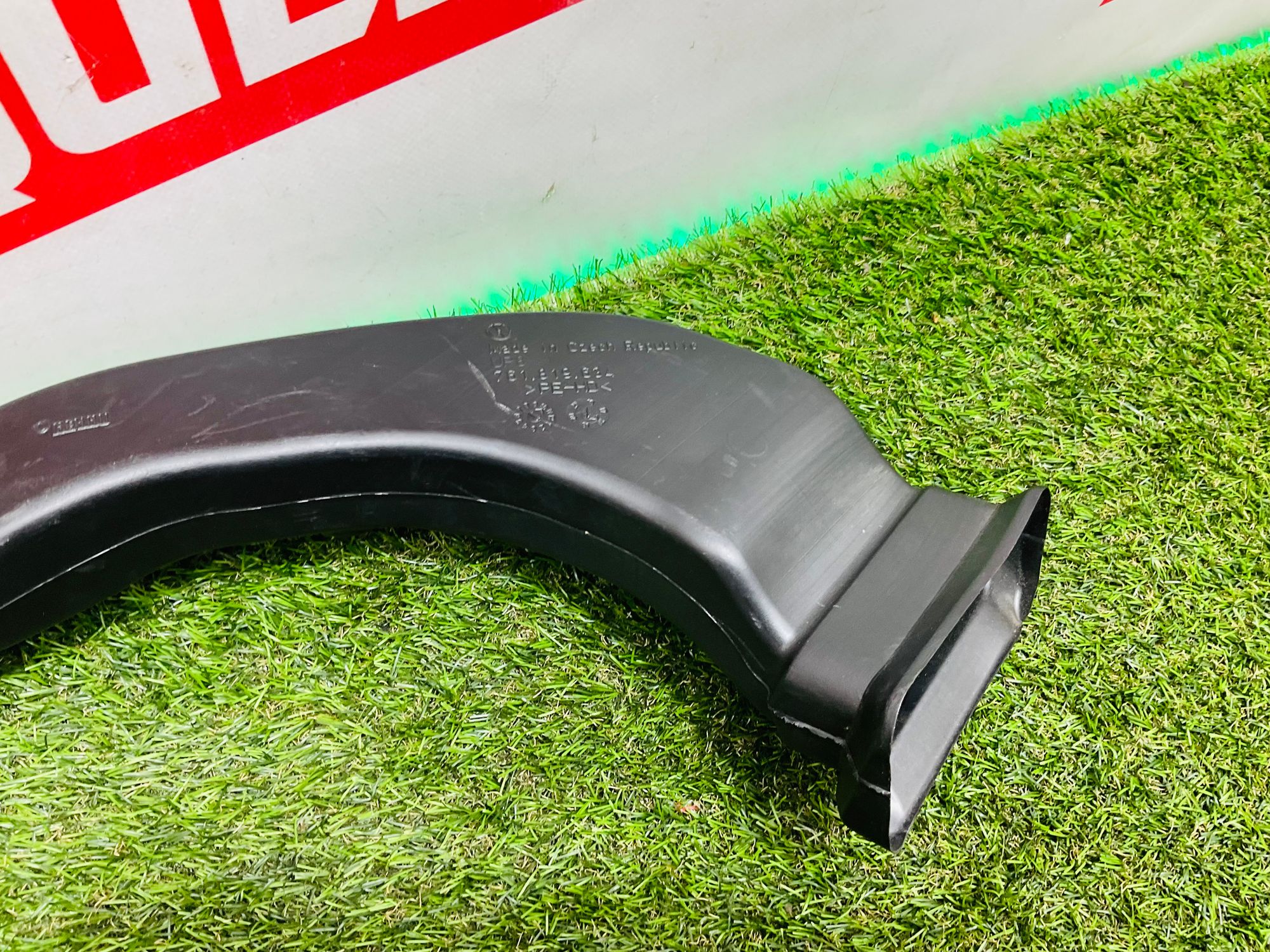 https://ycs.partsauto.market/partsauto-images/thmbs/userImages/h353NjtZg3VDP19b5HMt7LlpbQ93/part/be159f12-fac7-4d41-9c6b-7e60eb374969_1785851645587.jpg