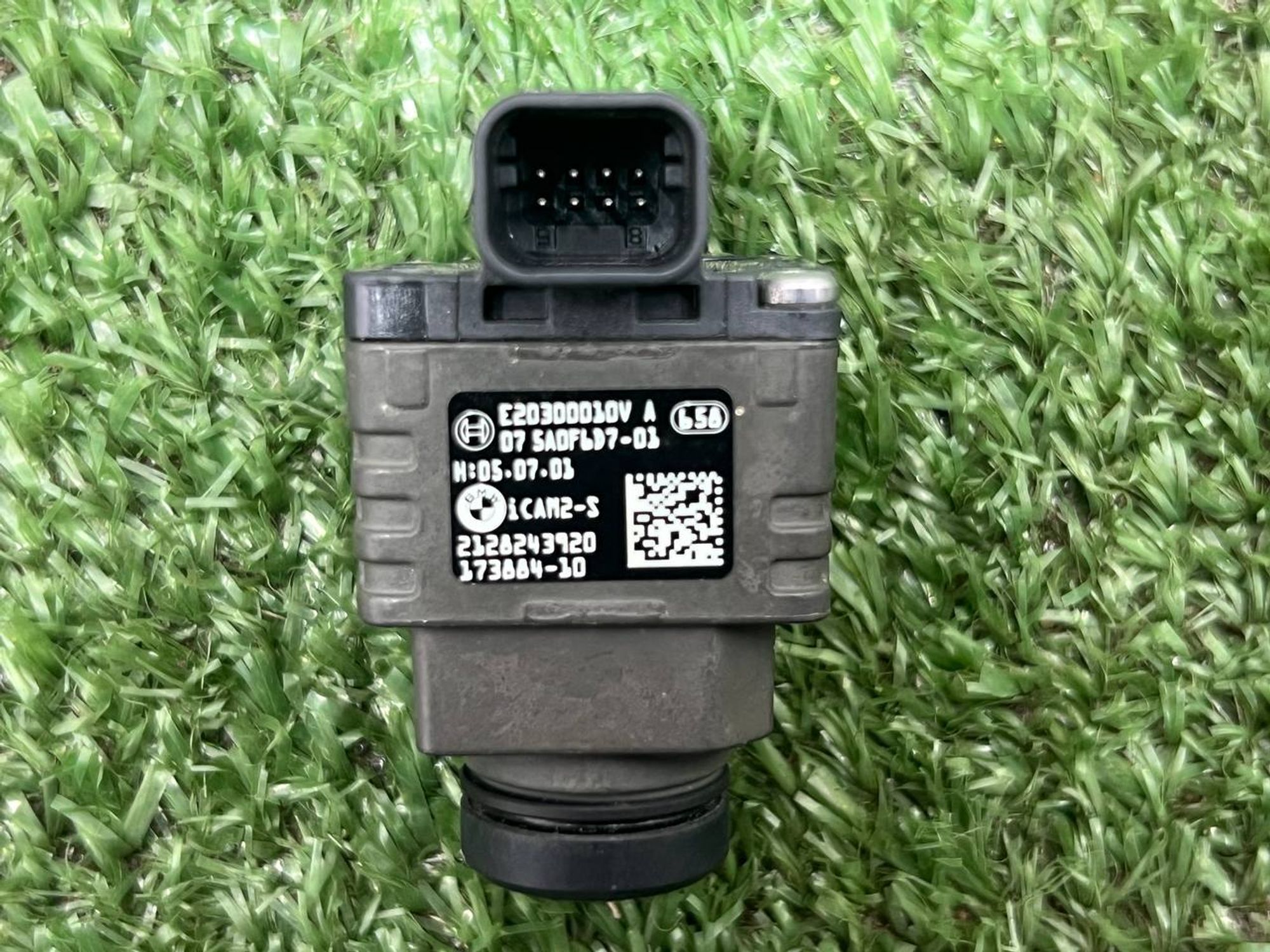 https://ycs.partsauto.market/partsauto-images/thmbs/userImages/h353NjtZg3VDP19b5HMt7LlpbQ93/part/be559fc4-f21a-4508-94fd-250b3fba2531_1730813119980.jpg