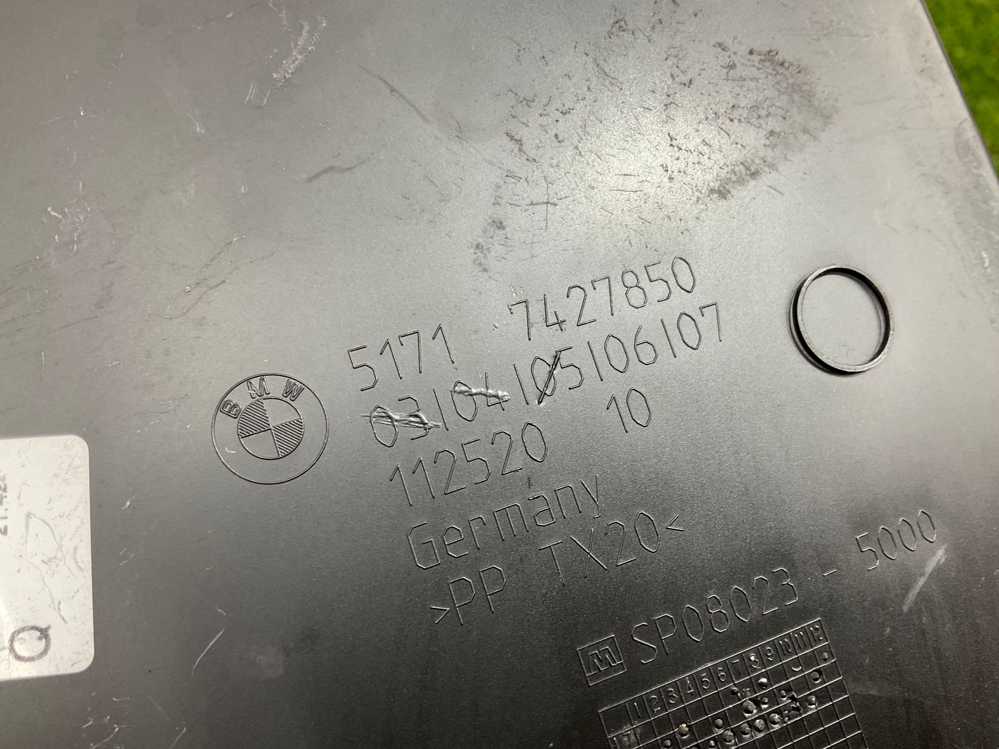 Накладка жабо правая BMW 3 серия, G20/G21 2018, 1500 рублей, Москва
