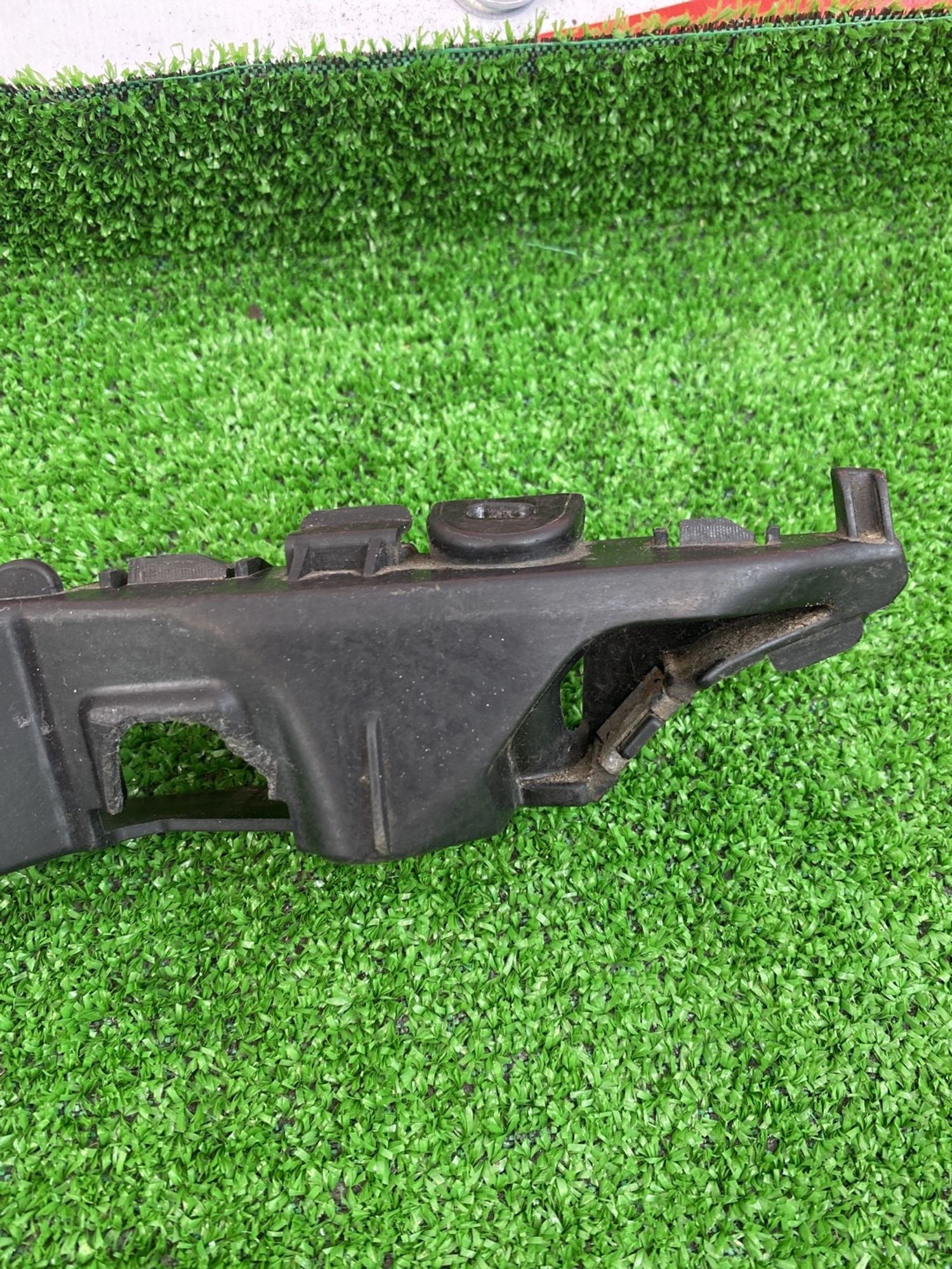 https://ycs.partsauto.market/partsauto-images/thmbs/userImages/h353NjtZg3VDP19b5HMt7LlpbQ93/part/bed74980-d9d8-43c2-bfc1-caa229a0581e_1742212003287.jpg