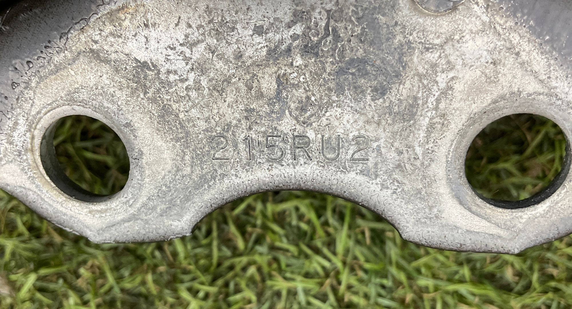 https://ycs.partsauto.market/partsauto-images/thmbs/userImages/h353NjtZg3VDP19b5HMt7LlpbQ93/part/bf101f2a-b8ee-4845-8c55-8002fdb3eaf5_1779804247406.jpg