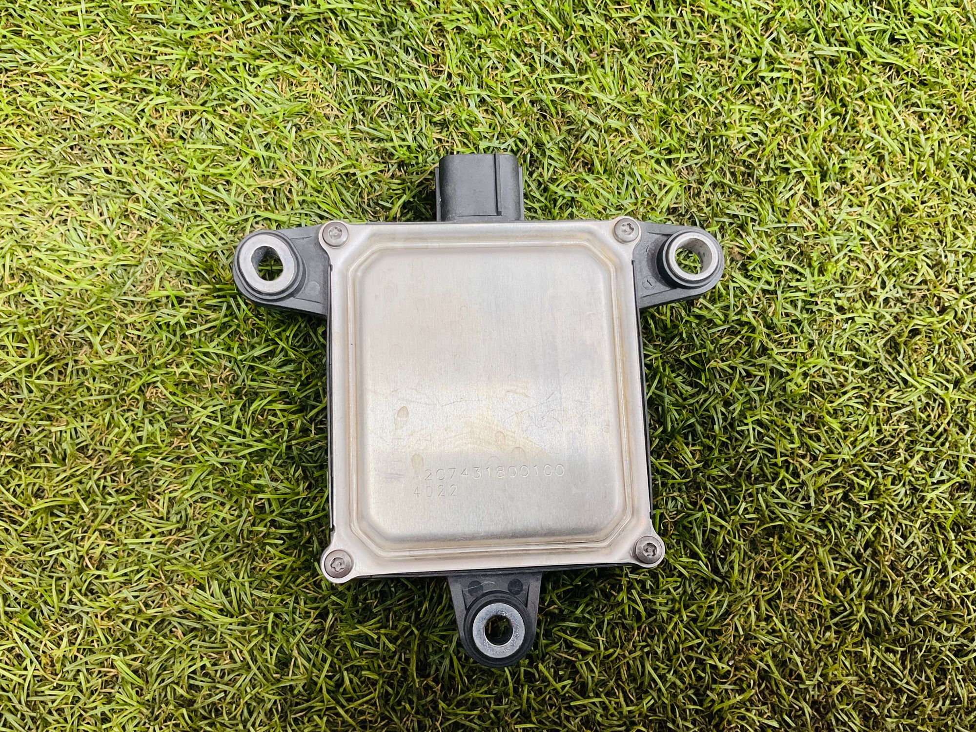 https://ycs.partsauto.market/partsauto-images/thmbs/userImages/h353NjtZg3VDP19b5HMt7LlpbQ93/part/bf294775-a61d-444c-ae5c-97b76e7f2101_1780056091124.jpg