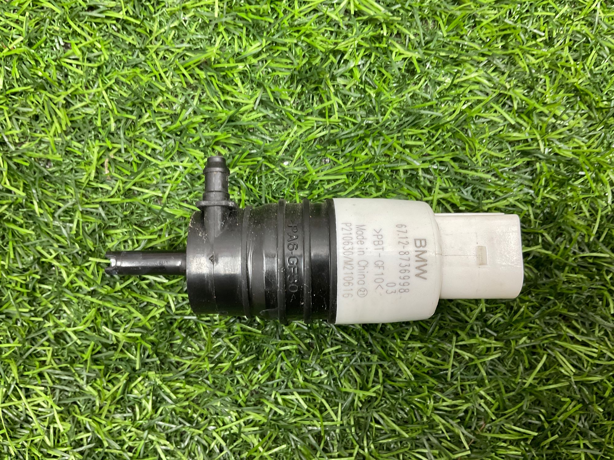 https://ycs.partsauto.market/partsauto-images/thmbs/userImages/h353NjtZg3VDP19b5HMt7LlpbQ93/part/bf871e8d-2487-4f8a-b7df-2978b0357877_1734707970243.jpg