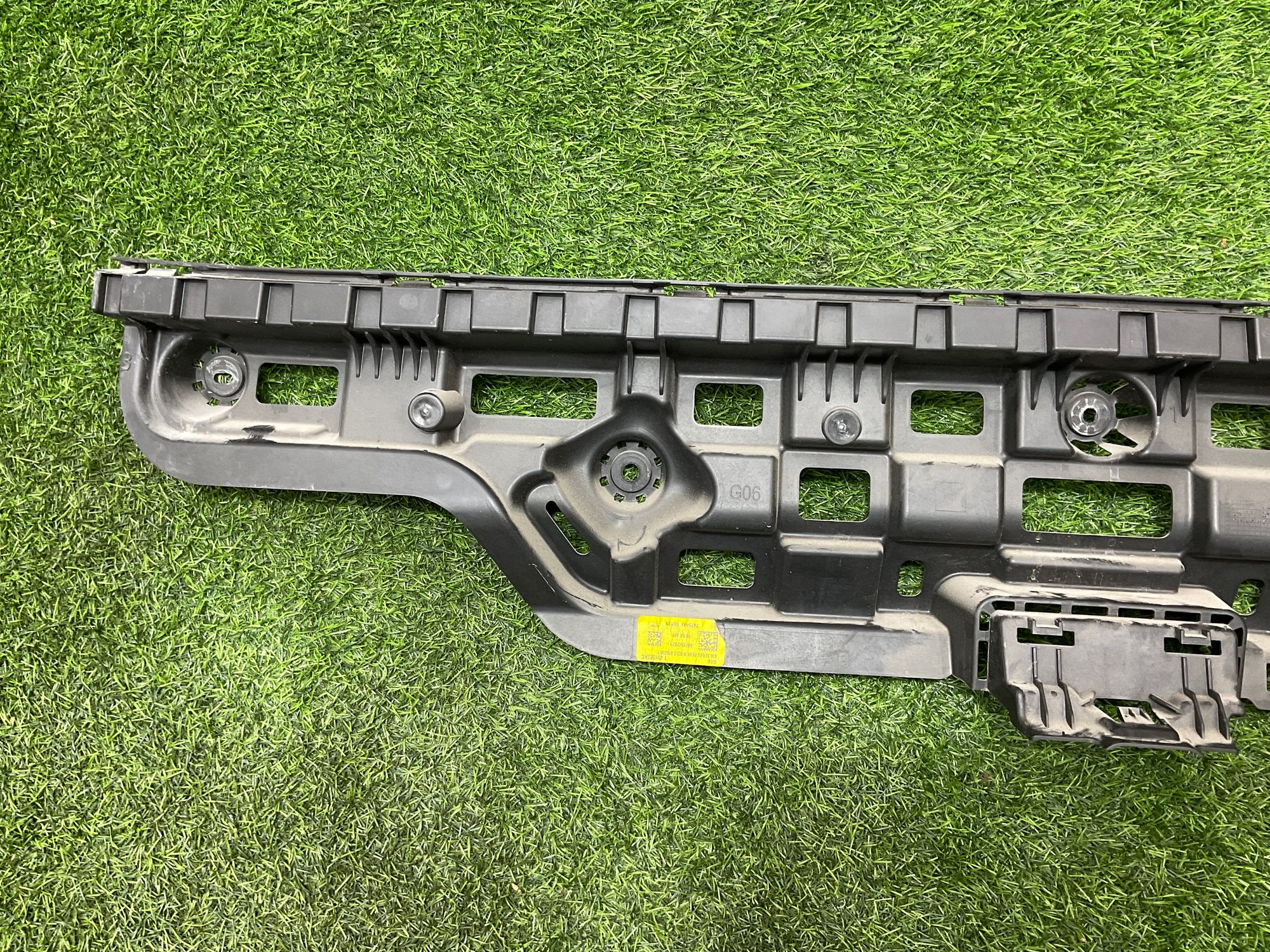https://ycs.partsauto.market/partsauto-images/thmbs/userImages/h353NjtZg3VDP19b5HMt7LlpbQ93/part/c06ce062-a031-49d6-ba25-3e0c0079c1f0_1734621649802.jpg