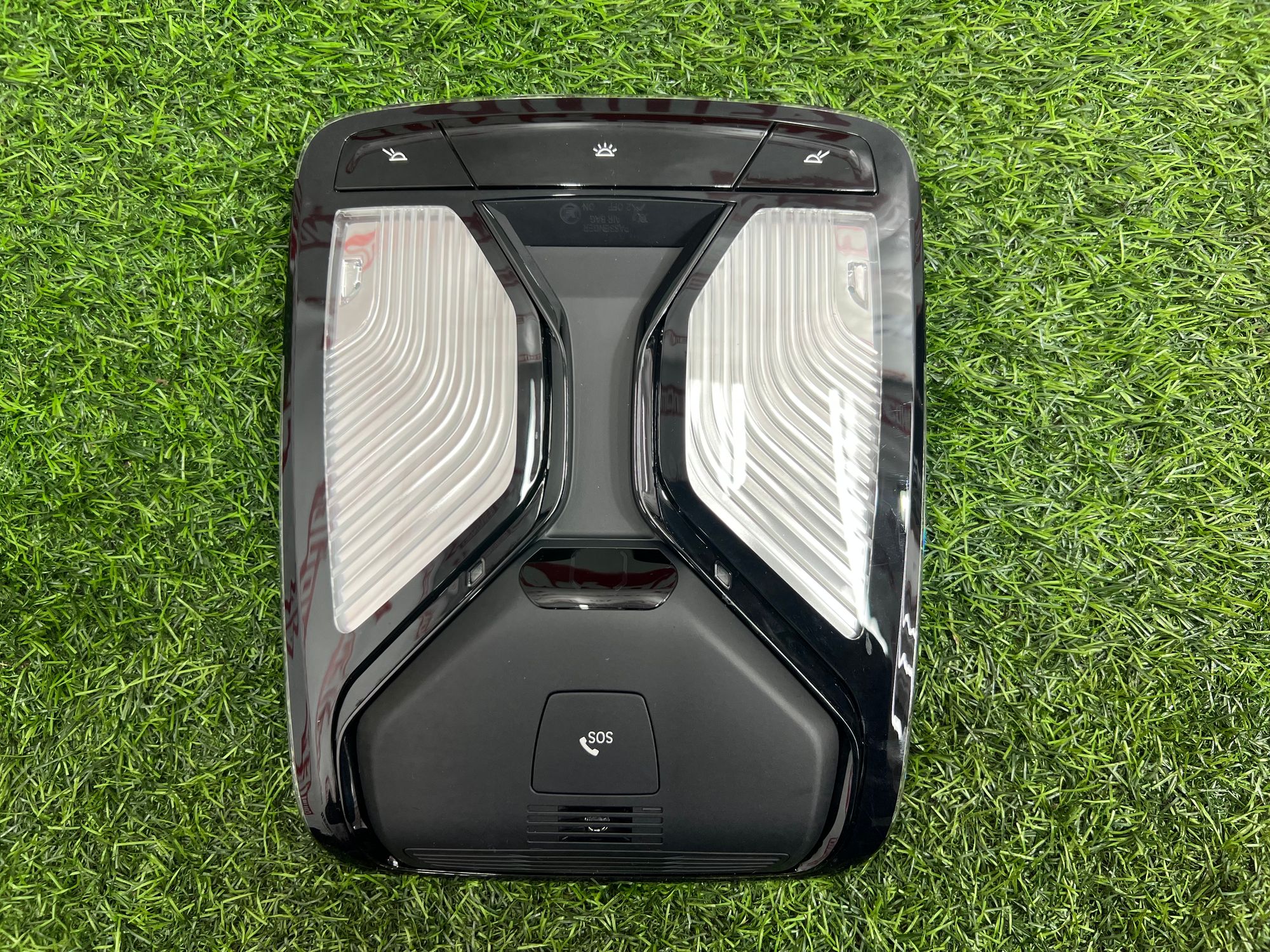 https://ycs.partsauto.market/partsauto-images/thmbs/userImages/h353NjtZg3VDP19b5HMt7LlpbQ93/part/c0ae1c26-ea52-44aa-808a-9c754a8e90eb_1741787826410.jpg