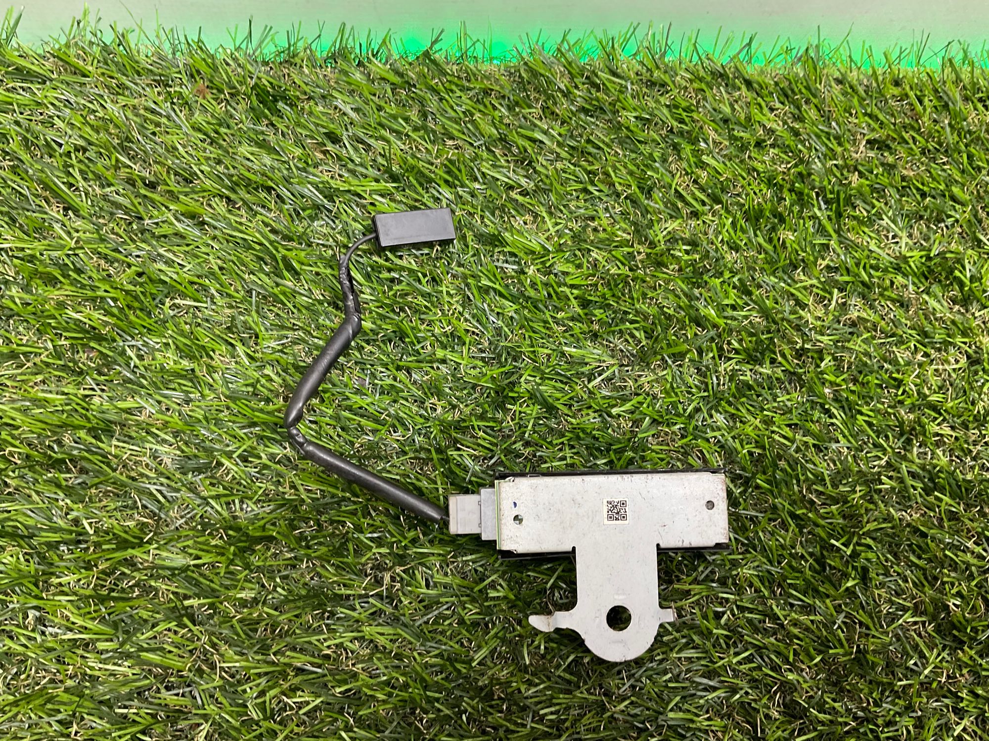 https://ycs.partsauto.market/partsauto-images/thmbs/userImages/h353NjtZg3VDP19b5HMt7LlpbQ93/part/c140445b-a446-4cb5-85a1-b0fd1549b35d_1785140375905.jpg