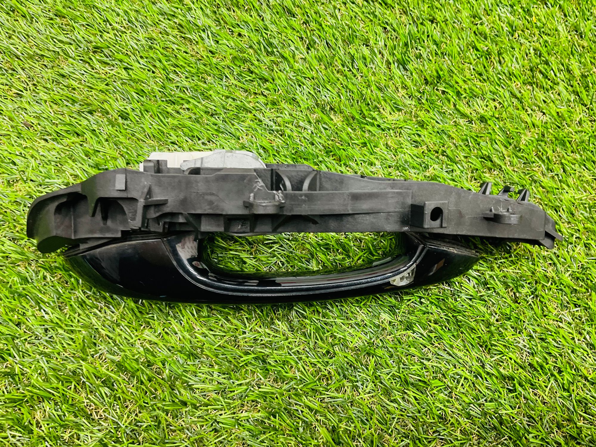 https://ycs.partsauto.market/partsauto-images/thmbs/userImages/h353NjtZg3VDP19b5HMt7LlpbQ93/part/c20807ad-5b3f-4560-8dfd-b7ca9174afe4_1781353169356.jpg