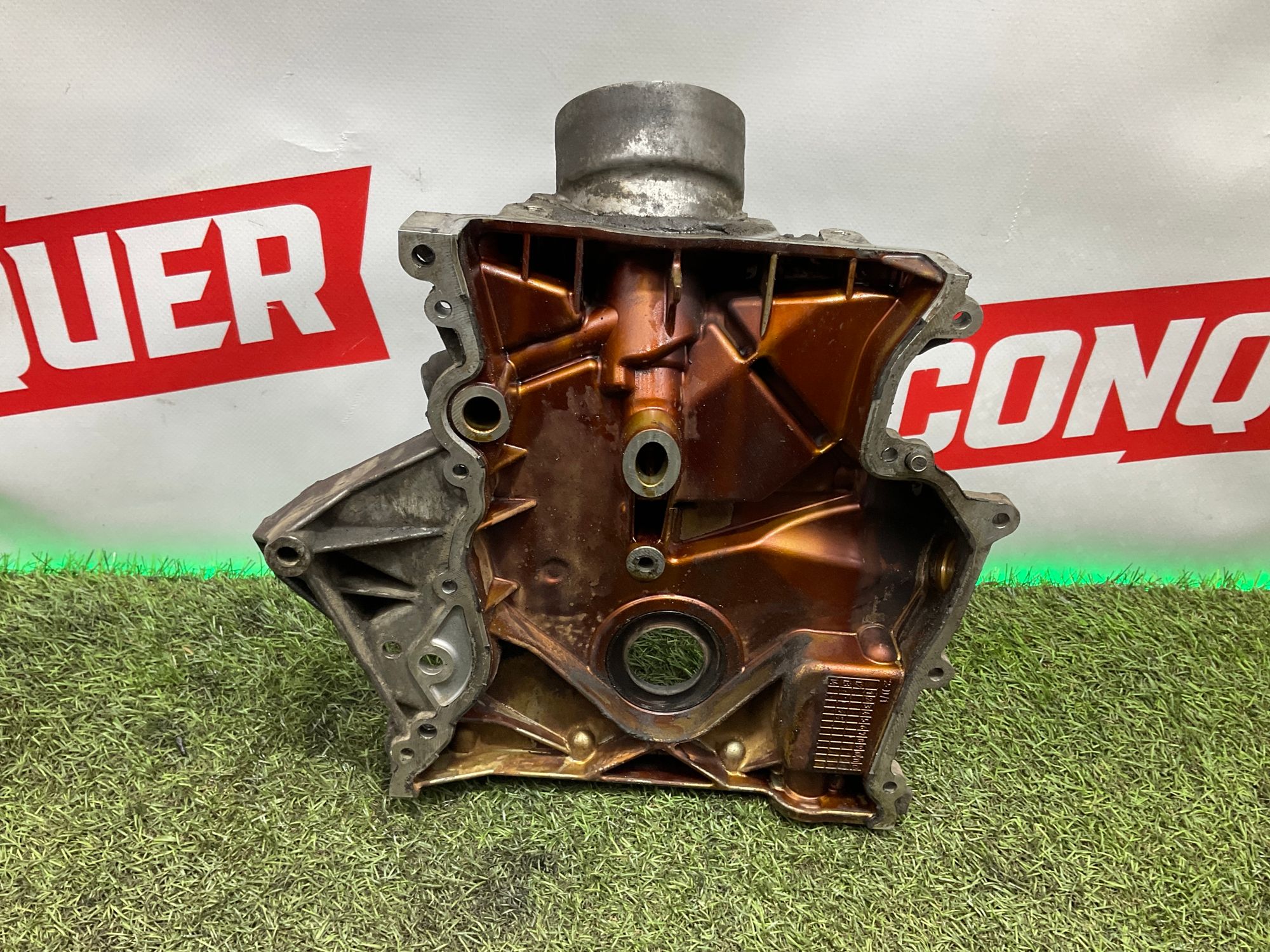 Крышка двигателя передняя Mercedes-Benz C-Класс W205/S205/C205/A205 (2014—2018) 2018, 4500 рублей, Москва