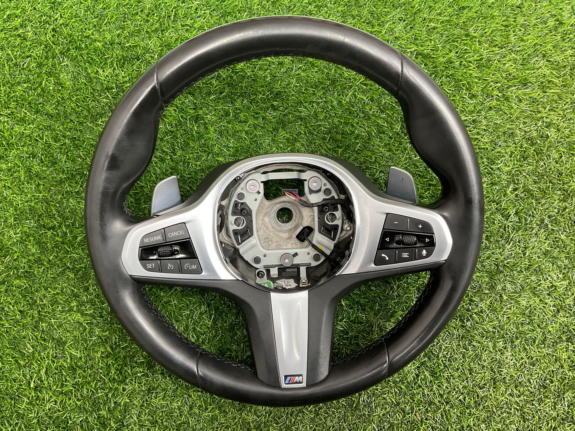 https://ycs.partsauto.market/partsauto-images/thmbs/userImages/h353NjtZg3VDP19b5HMt7LlpbQ93/part/c2721bbe-b0db-42b4-b196-386140e9dcde_1741686579675.jpg