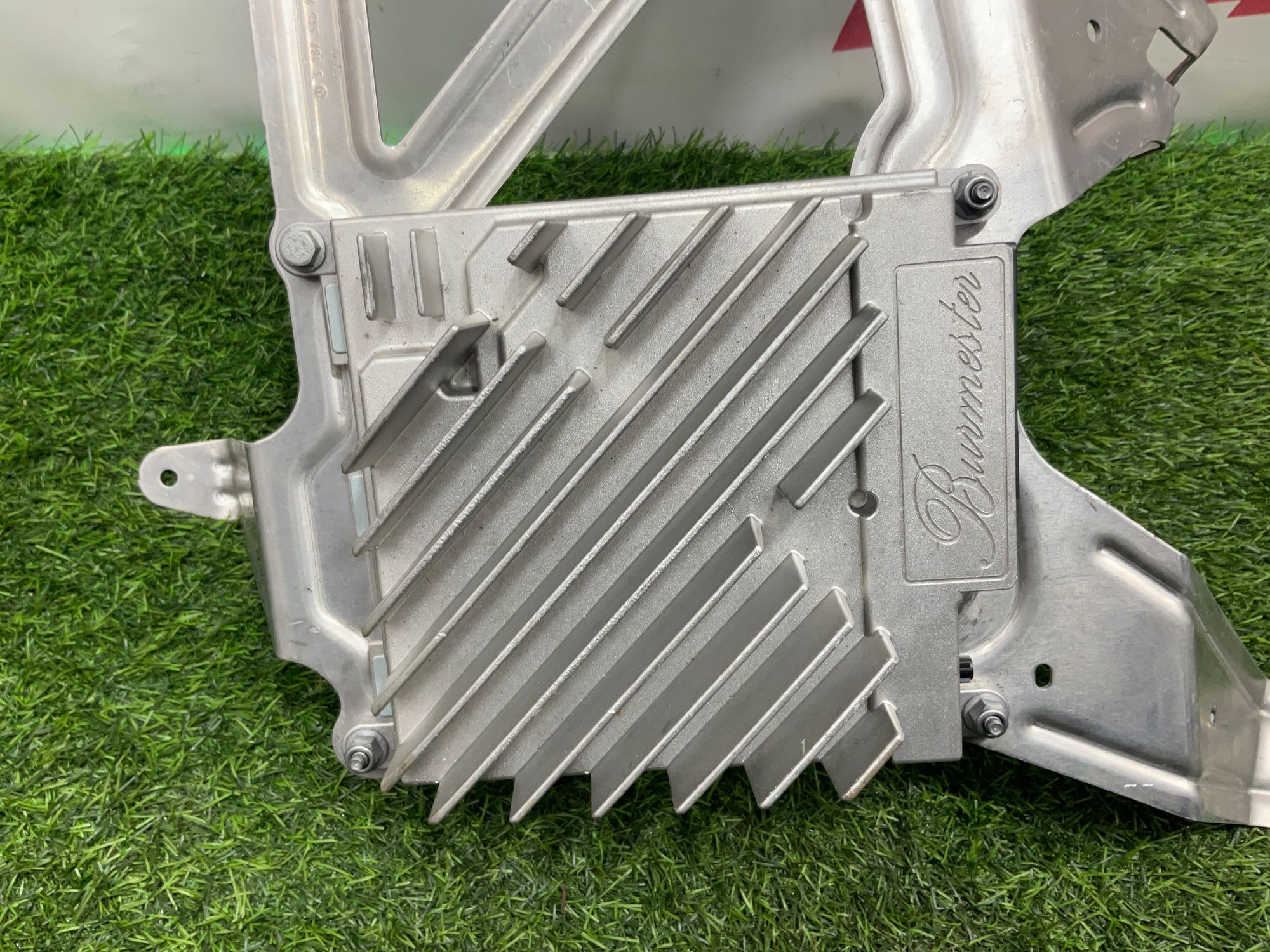 https://ycs.partsauto.market/partsauto-images/thmbs/userImages/h353NjtZg3VDP19b5HMt7LlpbQ93/part/c29db801-8dcd-497a-be2c-ef9591f599b3_1736948177714.jpg