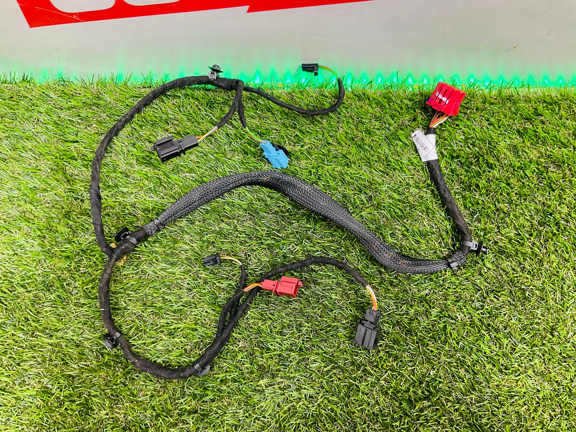 https://ycs.partsauto.market/partsauto-images/thmbs/userImages/h353NjtZg3VDP19b5HMt7LlpbQ93/part/c2ace63f-e6ab-413f-9fbb-3f1ffcc2e75a_1785575028481.jpg