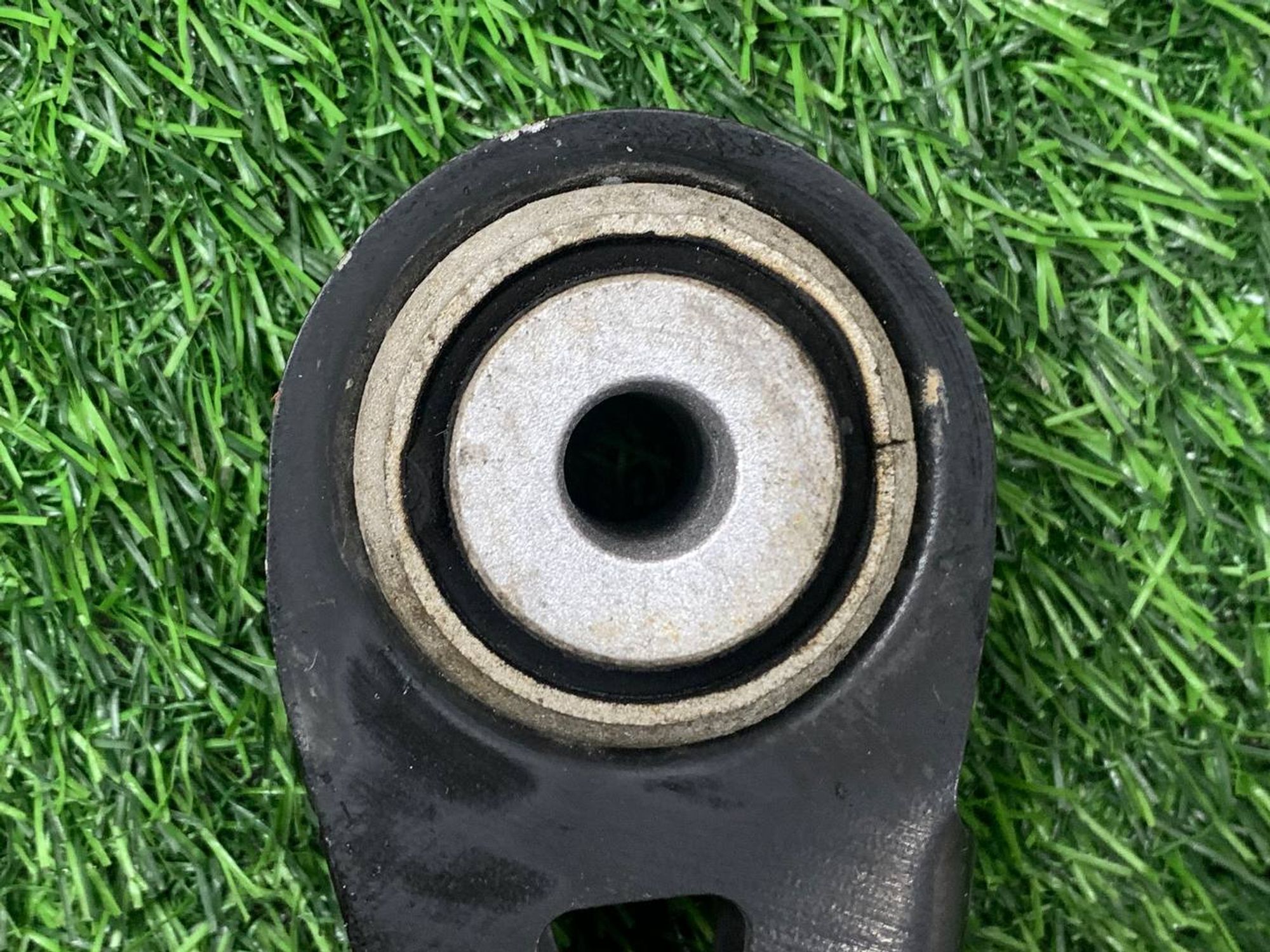 https://ycs.partsauto.market/partsauto-images/thmbs/userImages/h353NjtZg3VDP19b5HMt7LlpbQ93/part/c2ddf52a-3ebb-4170-a319-3c981ea472d9_1733565311109.jpg