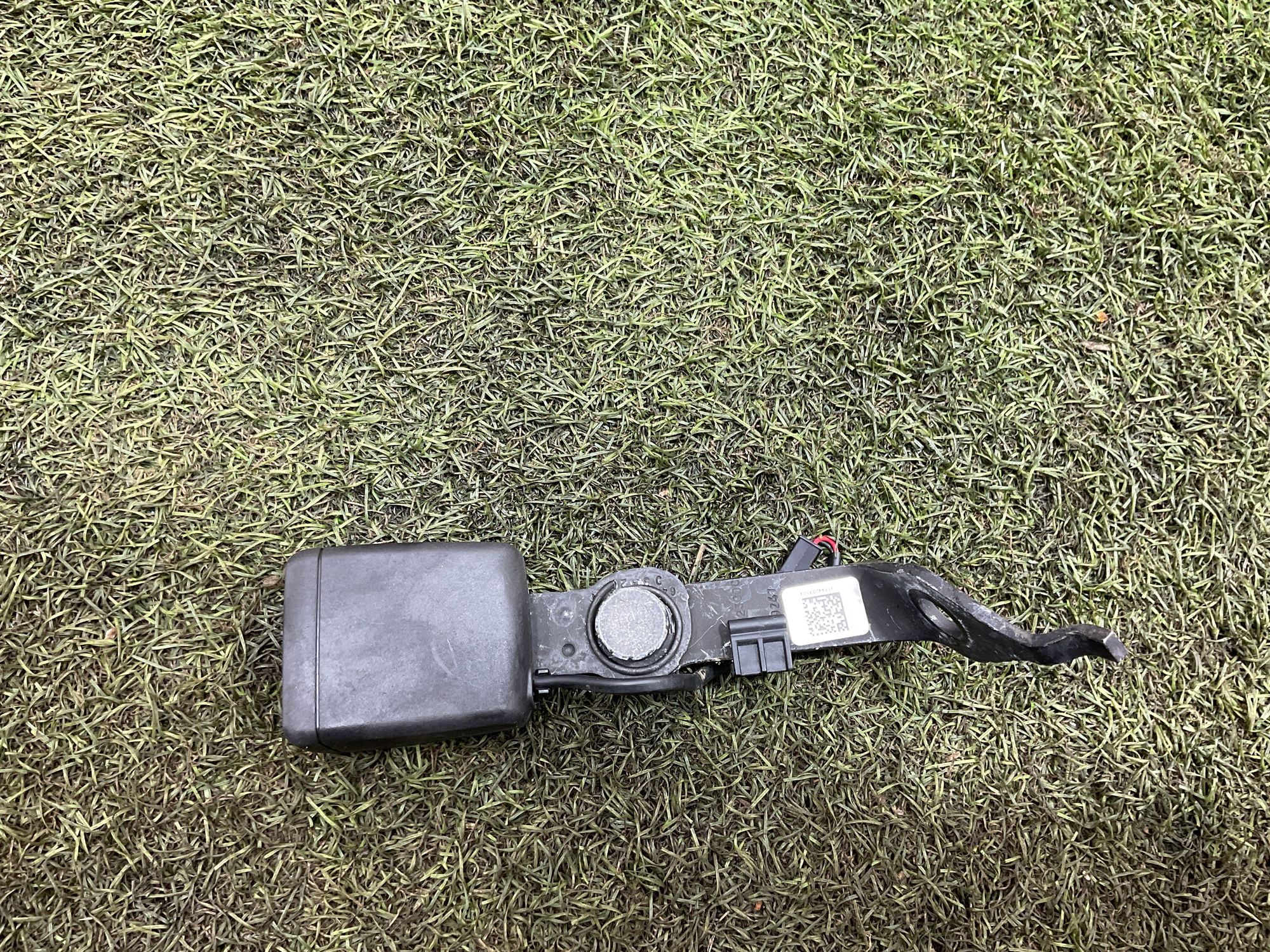 Замок ремня безопасности задний BMW 3 серия, G20/G21, 1000 рублей, Москва