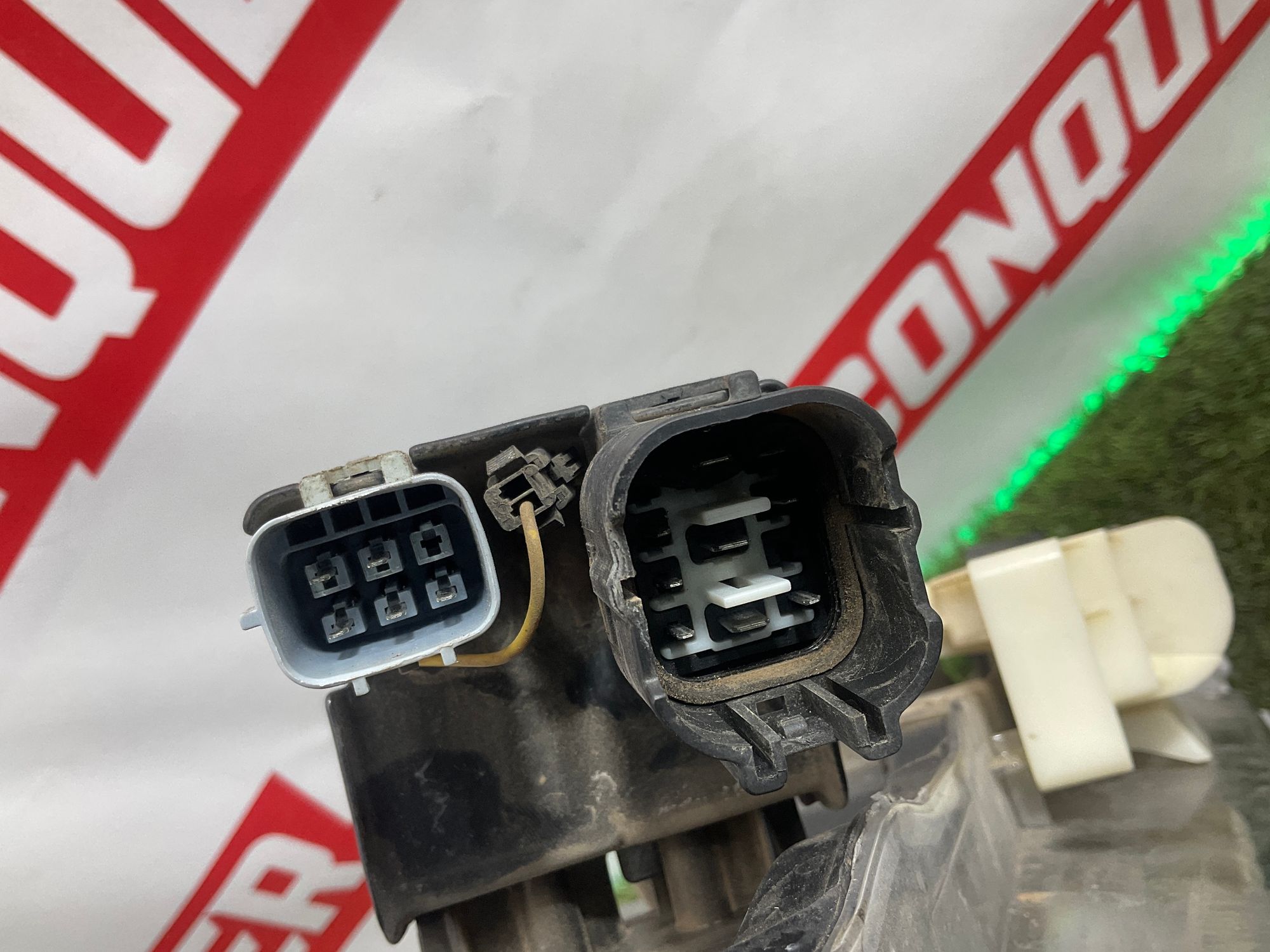 Фара левая Toyota Land Cruiser 200 рестайлинг 2 (2015—2023) 2017, 75000 рублей, Москва