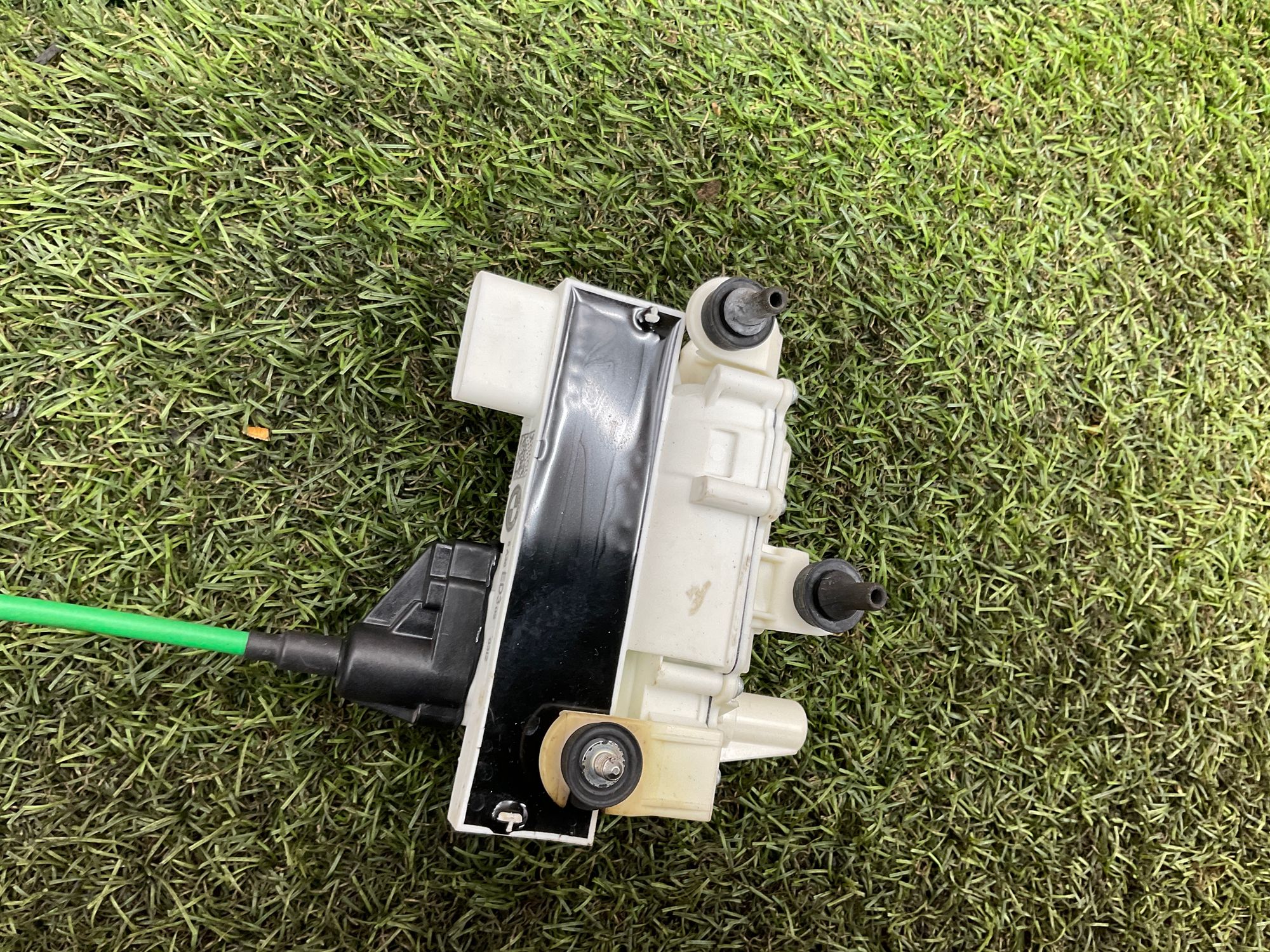 Замок задней двери левый BMW M5, F90 рестайлинг 2022, 25000 рублей, Москва