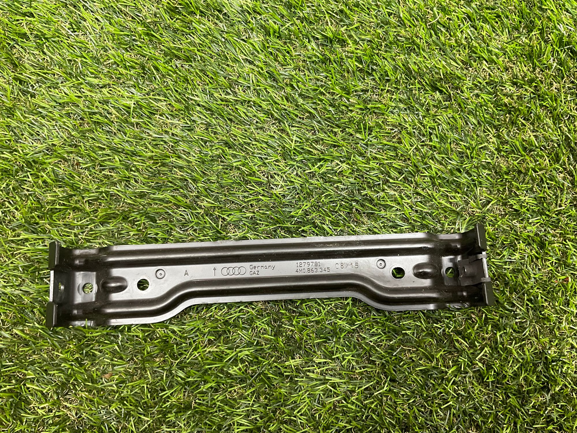 https://ycs.partsauto.market/partsauto-images/thmbs/userImages/h353NjtZg3VDP19b5HMt7LlpbQ93/part/c3c29f88-e7b0-44ba-8f28-3ec342861f6a_1785575095881.jpg
