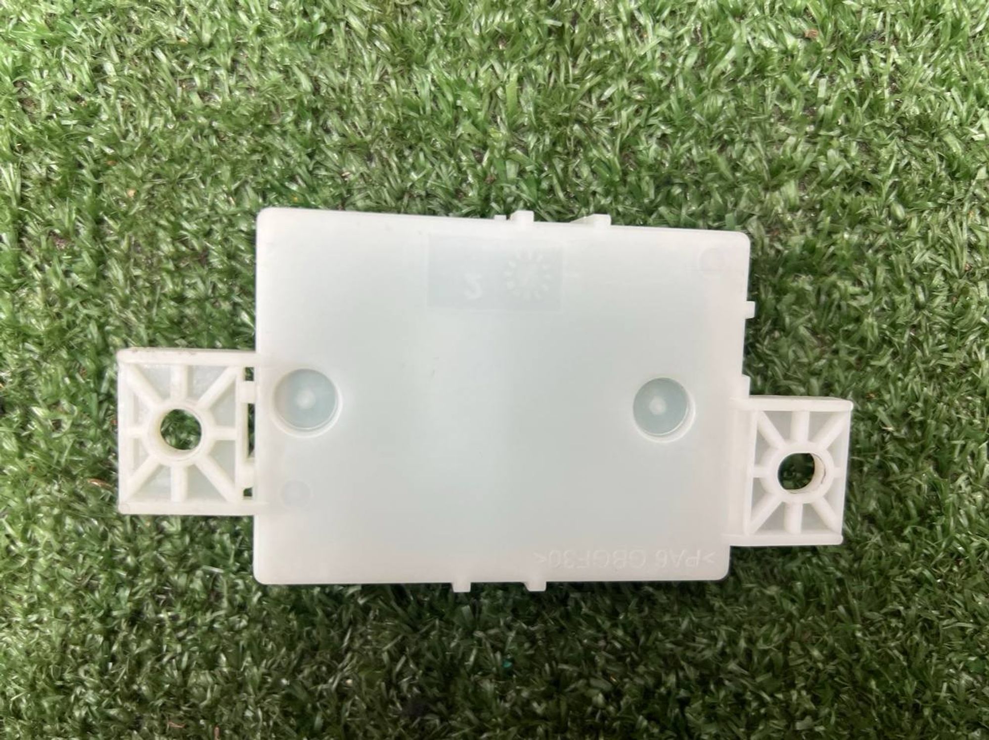 https://ycs.partsauto.market/partsauto-images/thmbs/userImages/h353NjtZg3VDP19b5HMt7LlpbQ93/part/c4603546-f913-4400-b21f-3c09e287ff3a_1731000100916.jpg
