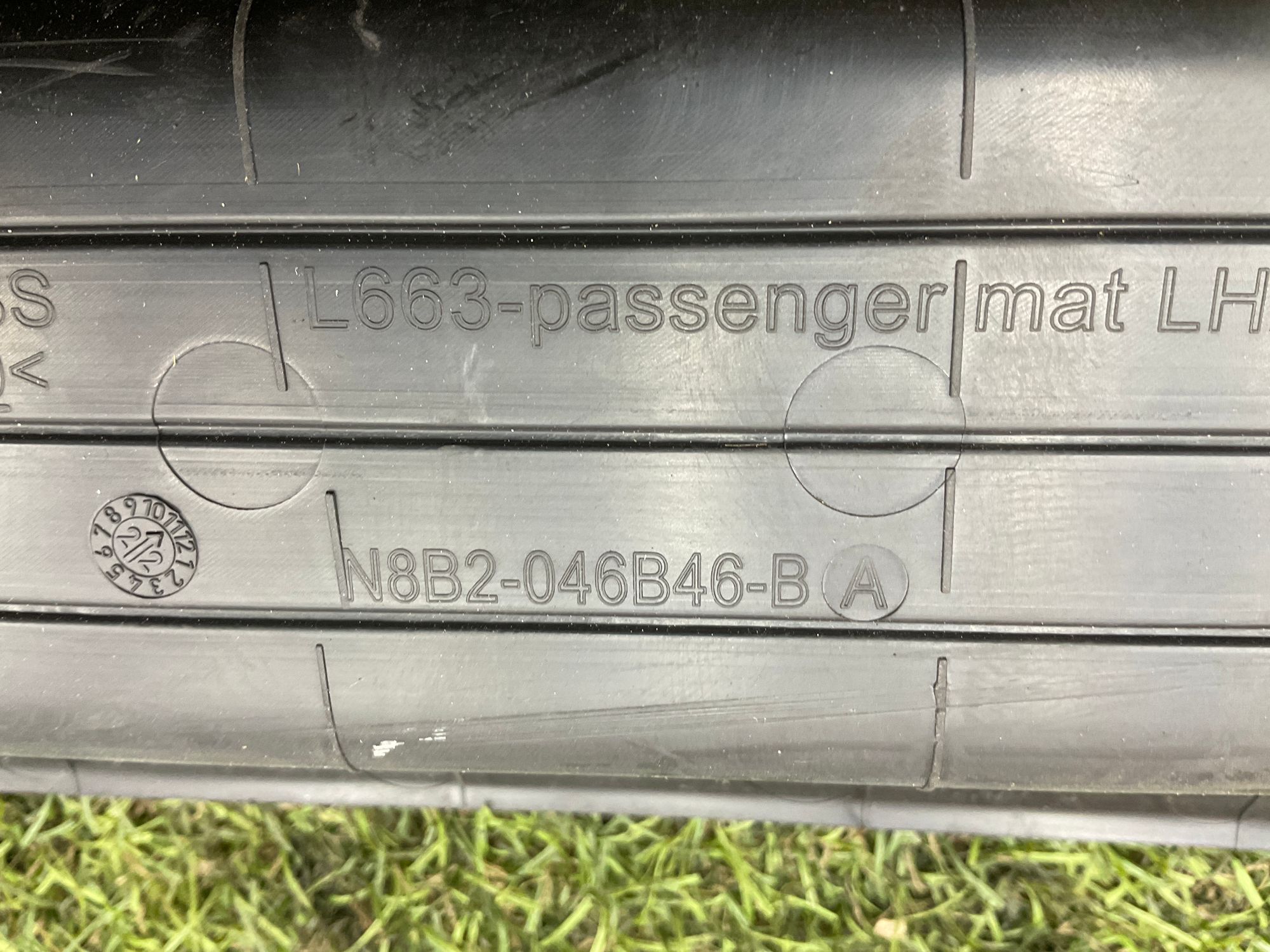 Вставка передней панели Land Rover Defender II L663 2022, 3500 рублей, Москва