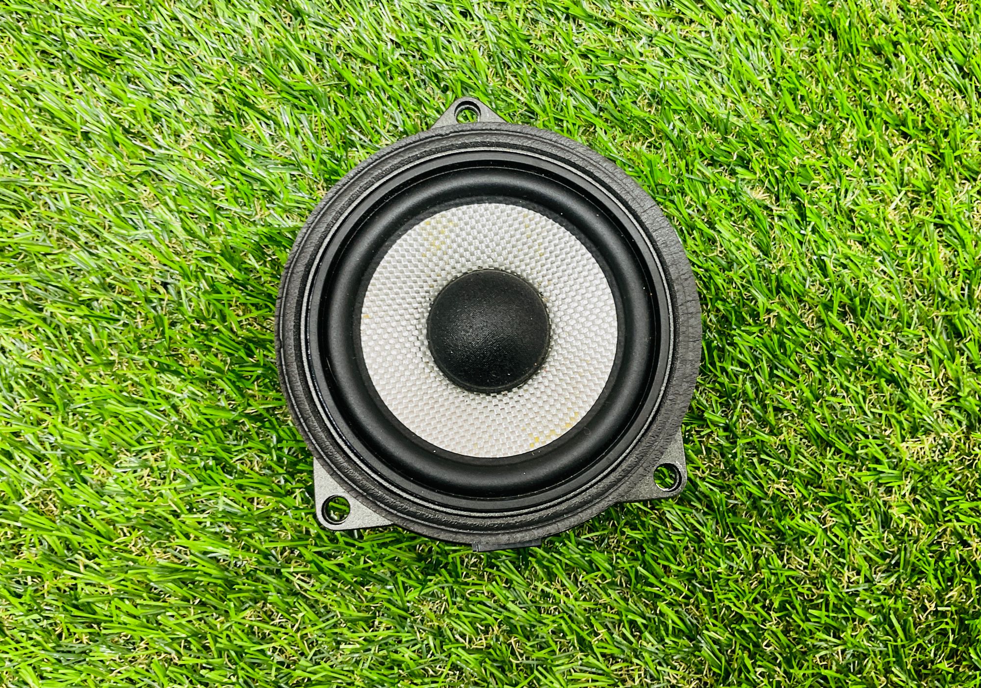 https://ycs.partsauto.market/partsauto-images/thmbs/userImages/h353NjtZg3VDP19b5HMt7LlpbQ93/part/c51cf8c2-3dc1-471b-b6a1-bcf2ac2c5ede_1780318465933.jpg