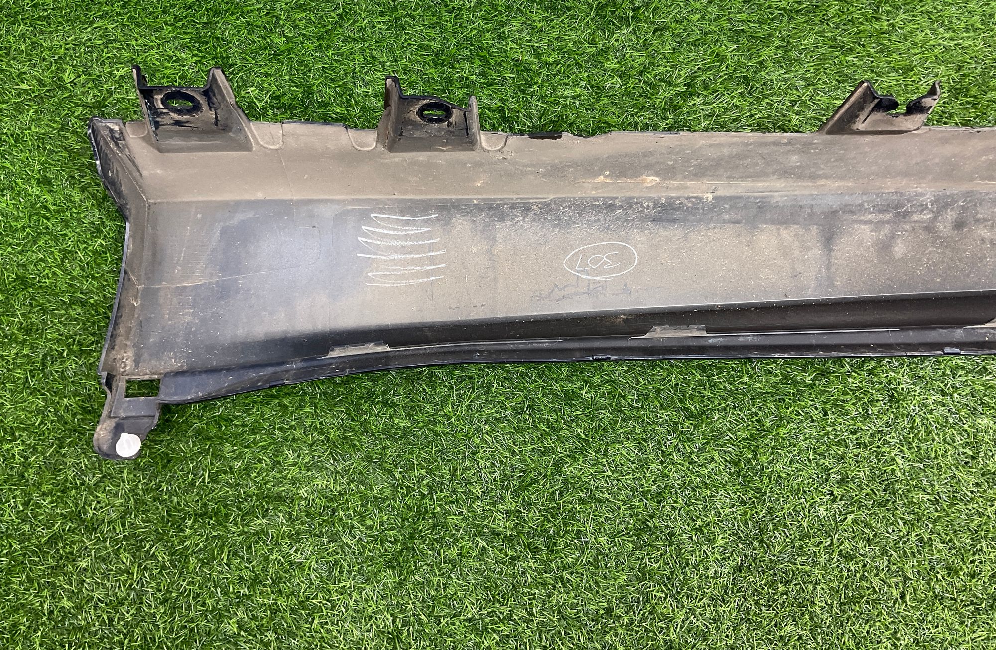 https://ycs.partsauto.market/partsauto-images/thmbs/userImages/h353NjtZg3VDP19b5HMt7LlpbQ93/part/c549235e-248b-435a-b1f0-538b891545a8_1735202645620.jpg