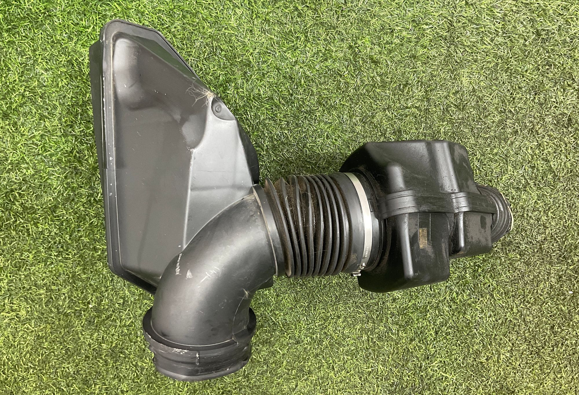 https://ycs.partsauto.market/partsauto-images/thmbs/userImages/h353NjtZg3VDP19b5HMt7LlpbQ93/part/c5ca9ec0-78e8-4377-b0e2-2178eea5329a_1745912300657.jpg