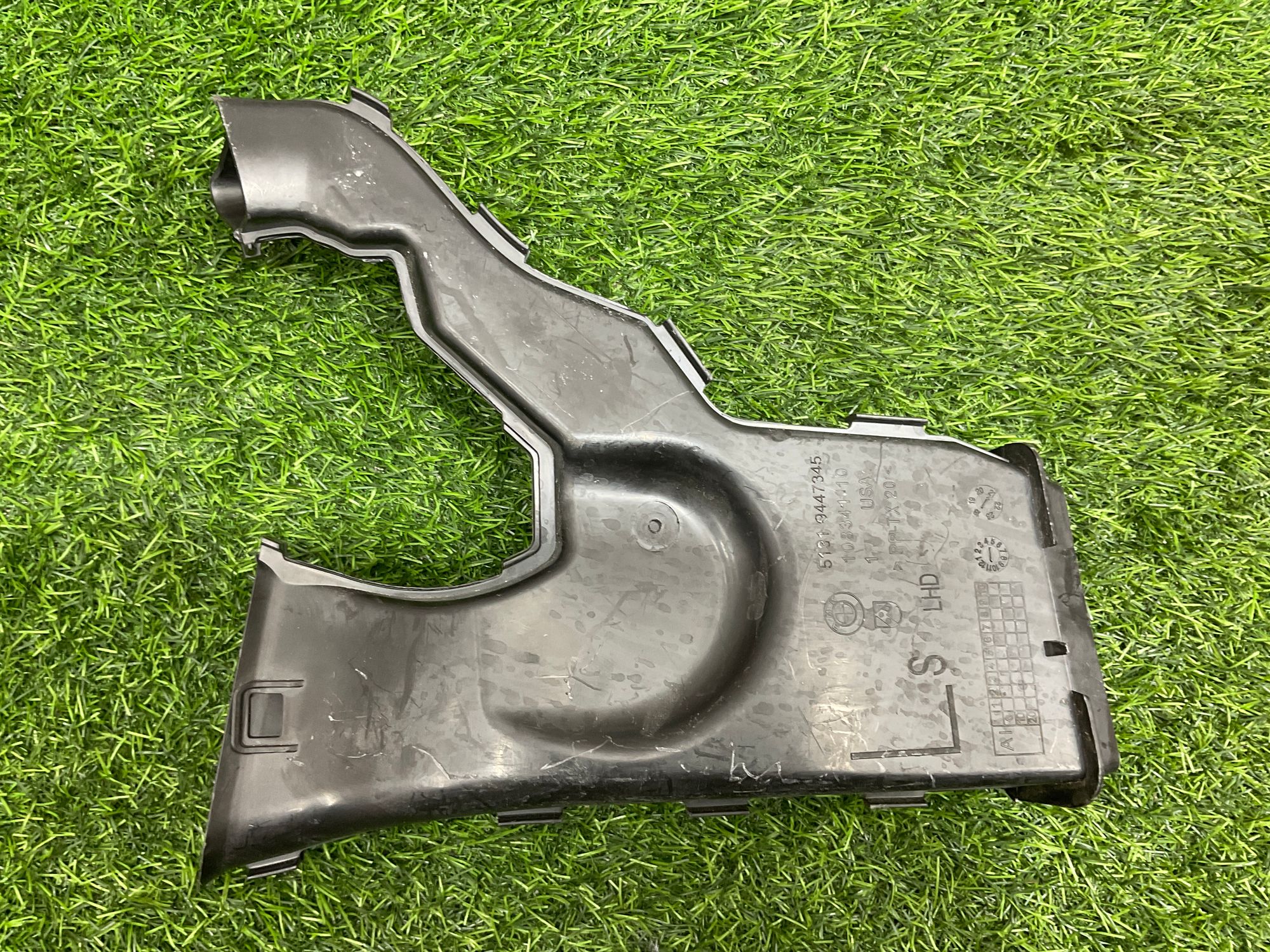https://ycs.partsauto.market/partsauto-images/thmbs/userImages/h353NjtZg3VDP19b5HMt7LlpbQ93/part/c5f4488f-c7c1-49b2-8ddc-1fc899e1a8fe_1735026079707.jpg