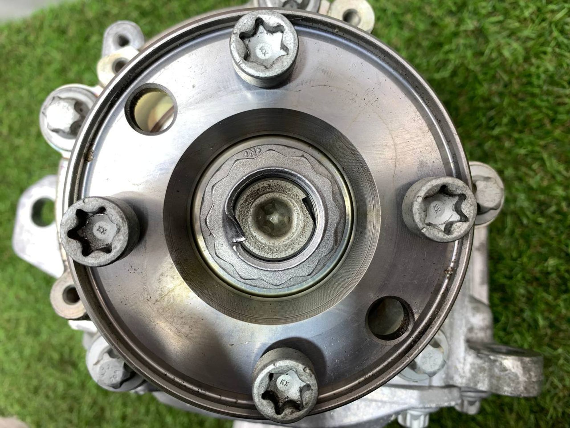 https://ycs.partsauto.market/partsauto-images/thmbs/userImages/h353NjtZg3VDP19b5HMt7LlpbQ93/part/c607e1d9-1cd8-412c-a271-6f330a186dc4_1714376006756.jpg