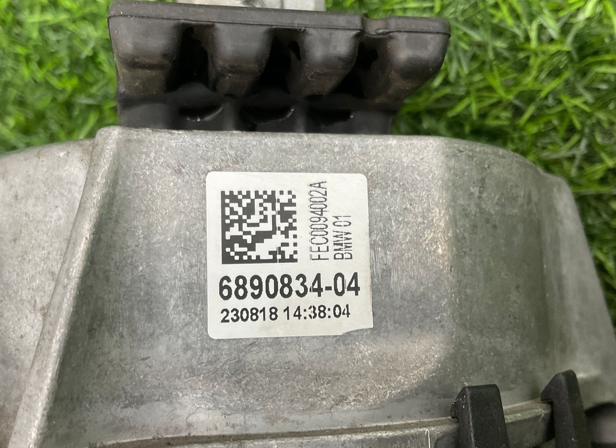 https://ycs.partsauto.market/partsauto-images/thmbs/userImages/h353NjtZg3VDP19b5HMt7LlpbQ93/part/c63b7fd8-0199-4a47-94c6-1a78615b127a_1743512698052.jpg