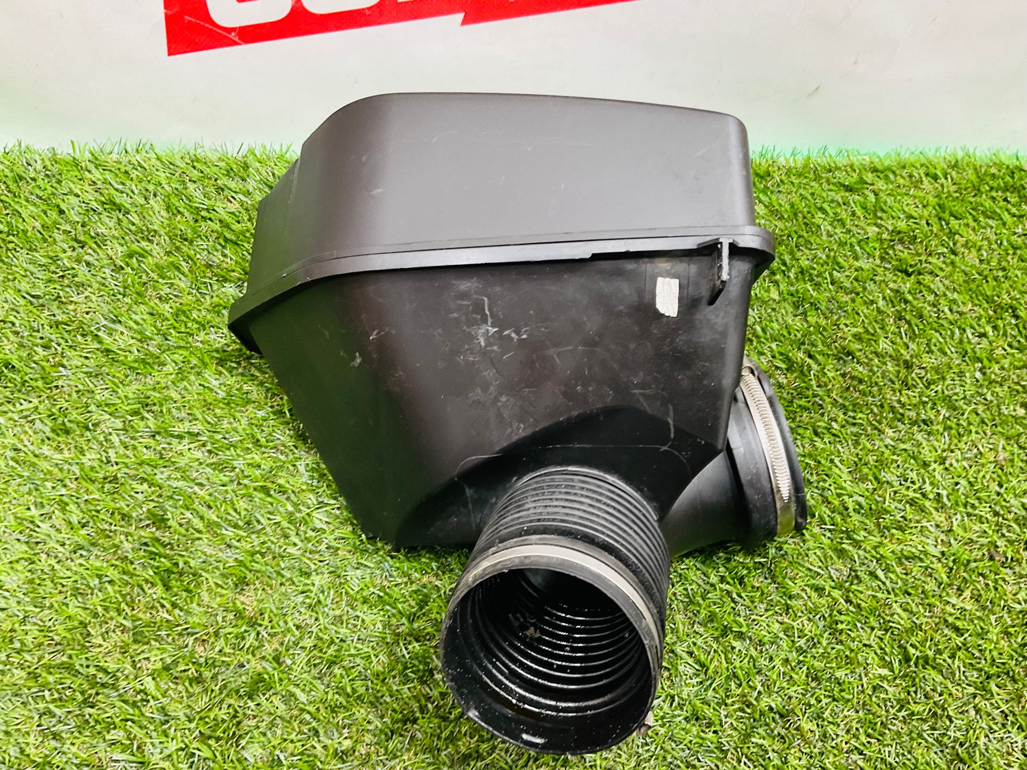 https://ycs.partsauto.market/partsauto-images/thmbs/userImages/h353NjtZg3VDP19b5HMt7LlpbQ93/part/c63c0a00-d096-4fbe-bf1a-d060d60094cd_1785331601837.jpg