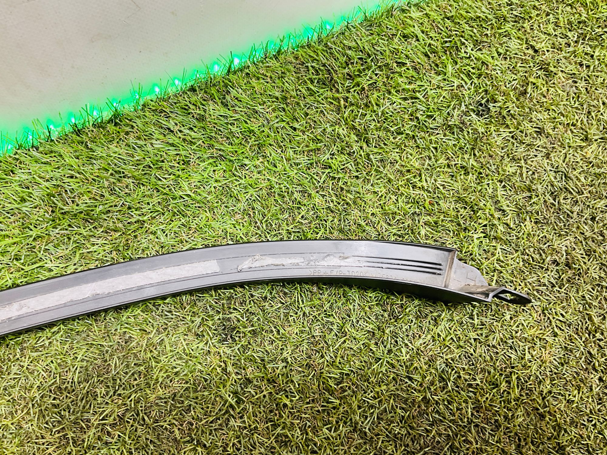 https://ycs.partsauto.market/partsauto-images/thmbs/userImages/h353NjtZg3VDP19b5HMt7LlpbQ93/part/c6aa8032-a725-4191-9f7f-98283c4b95bd_1780055003932.jpg