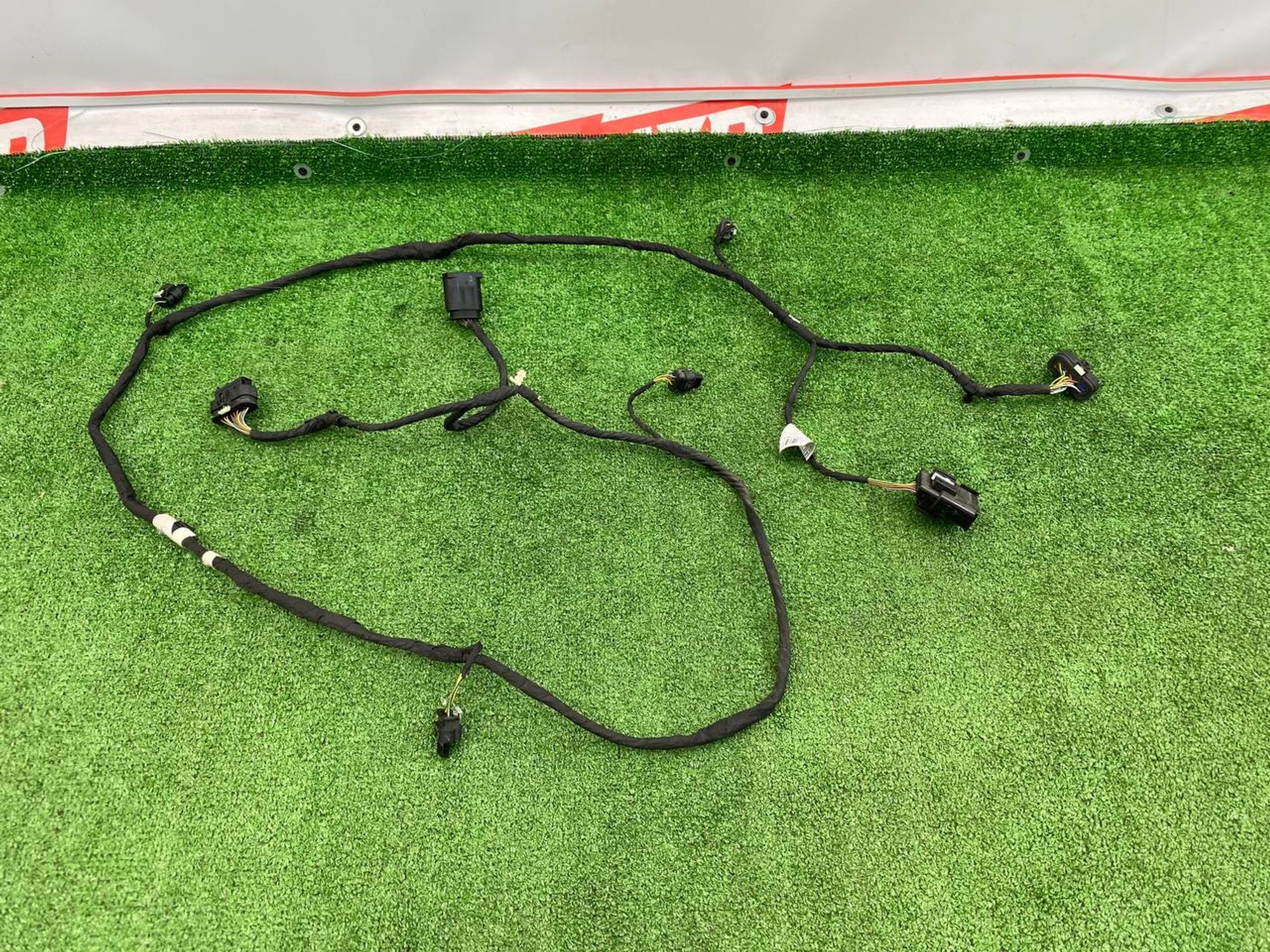https://ycs.partsauto.market/partsauto-images/thmbs/userImages/h353NjtZg3VDP19b5HMt7LlpbQ93/part/c6c0bc6c-8875-46c4-8269-d8415868ebcc_1745505174918.jpg