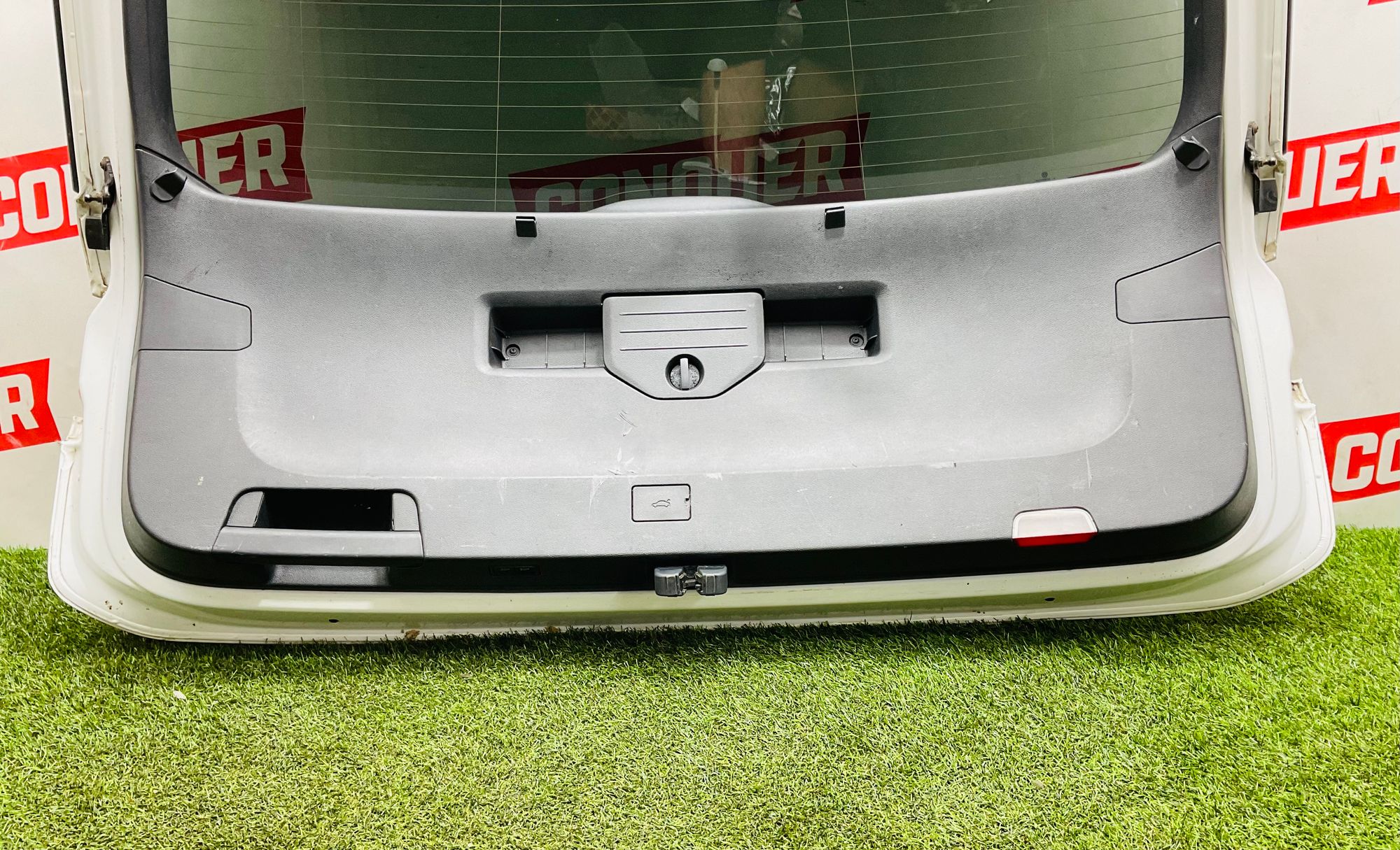 https://ycs.partsauto.market/partsauto-images/thmbs/userImages/h353NjtZg3VDP19b5HMt7LlpbQ93/part/c6ed37a8-d225-4f57-ba70-2150b40c3d51_1787233291202.jpg