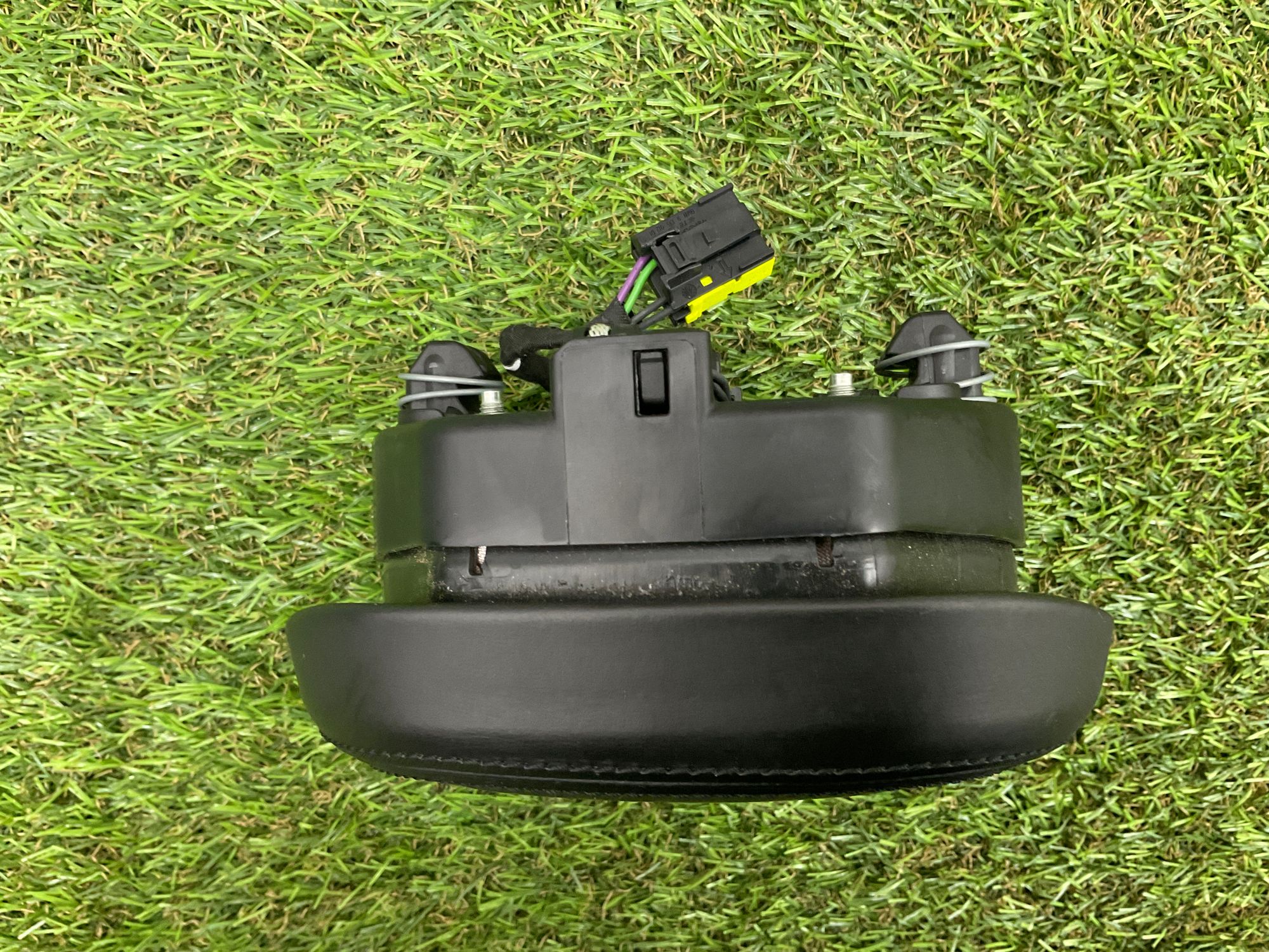 https://ycs.partsauto.market/partsauto-images/thmbs/userImages/h353NjtZg3VDP19b5HMt7LlpbQ93/part/c6ffb8dd-0dd0-4987-980e-4acebff0b93c_1747927393714.jpg