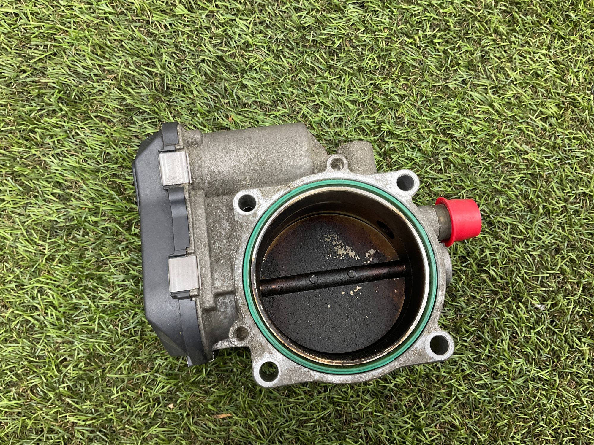 Дроссельная заслонка N54 BMW 5 серия, E60/E61 рестайлинг, 2000 рублей, Москва