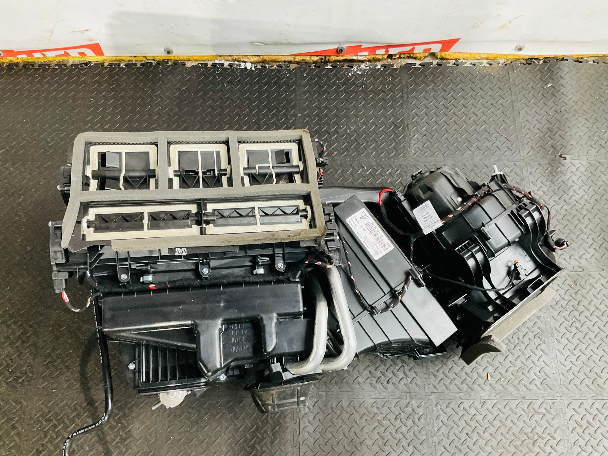 Корпус отопителя Porsche 911 GT3 991 Рестайлинг 2018, 50000 рублей, Москва