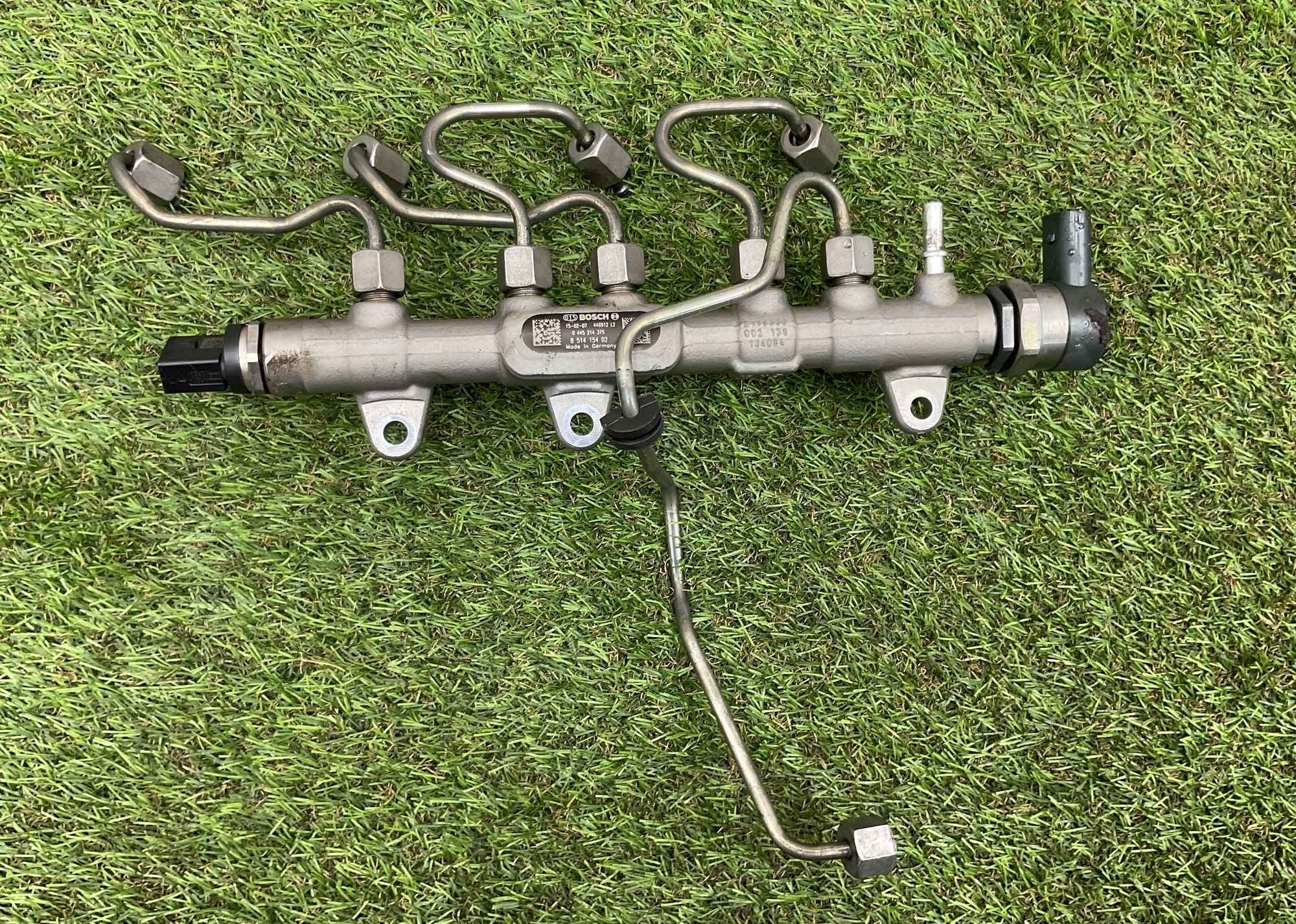 Рампа топливная BMW 5 серия, F10/F11/F07 рестайлинг 2.0D B47, 2000 рублей, Москва