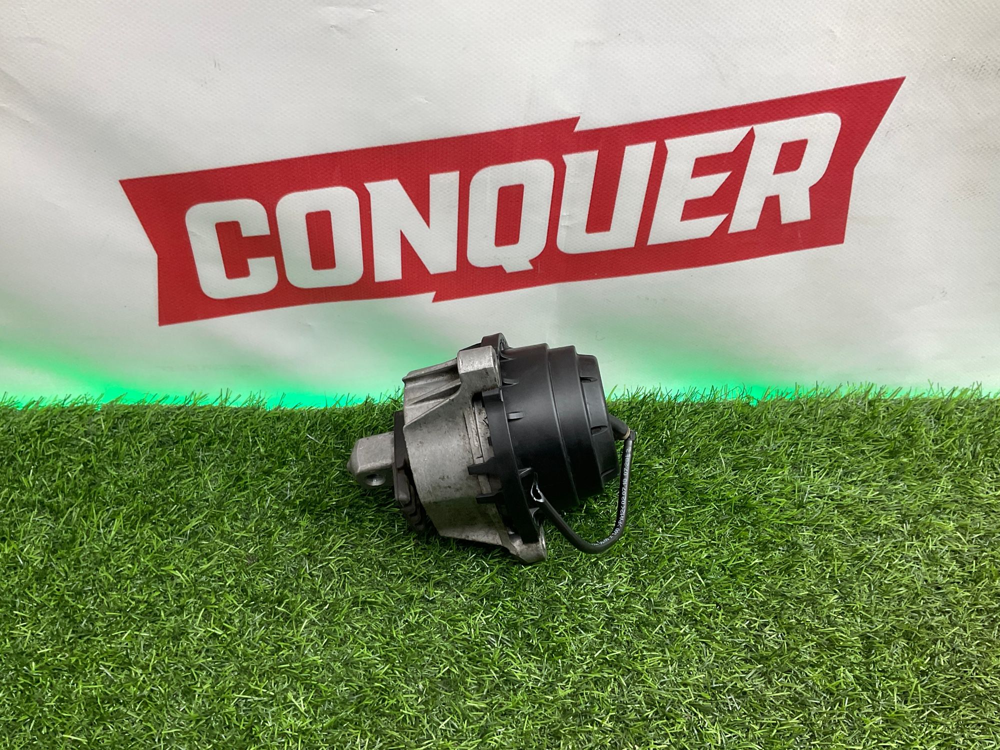 https://ycs.partsauto.market/partsauto-images/thmbs/userImages/h353NjtZg3VDP19b5HMt7LlpbQ93/part/c8ef52c2-bf8c-402c-adc1-1dc05f8bcabb_1743513880765.jpg
