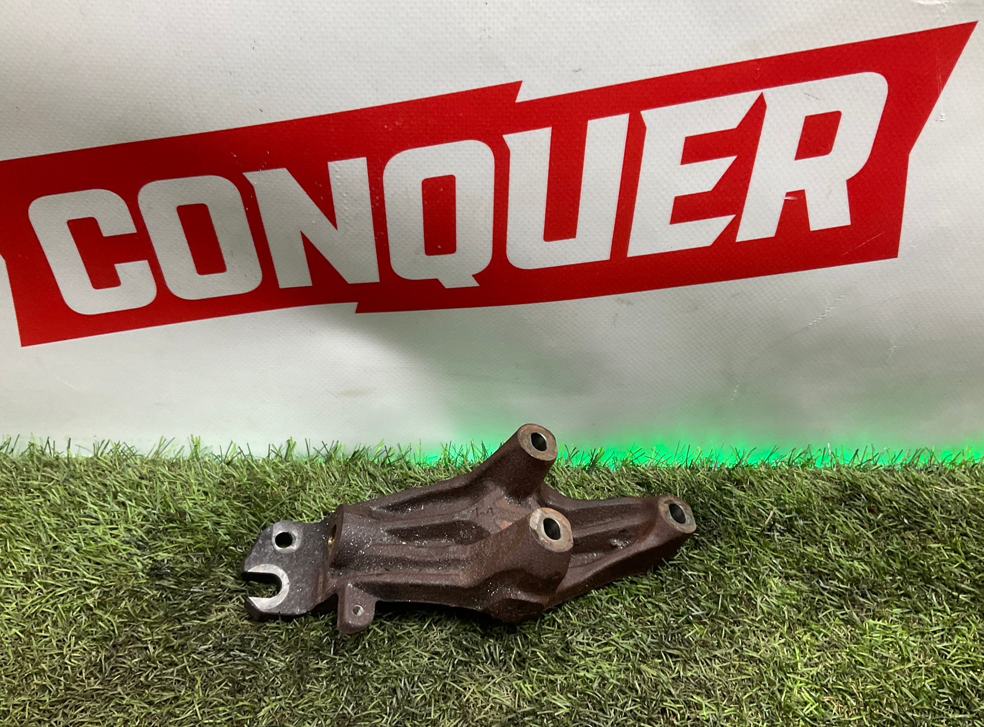 Кронштейн турбины 654920 Mercedes-Benz E-Класс, W213/S213/C238/A238 (2016—2023), 1000 рублей, Москва