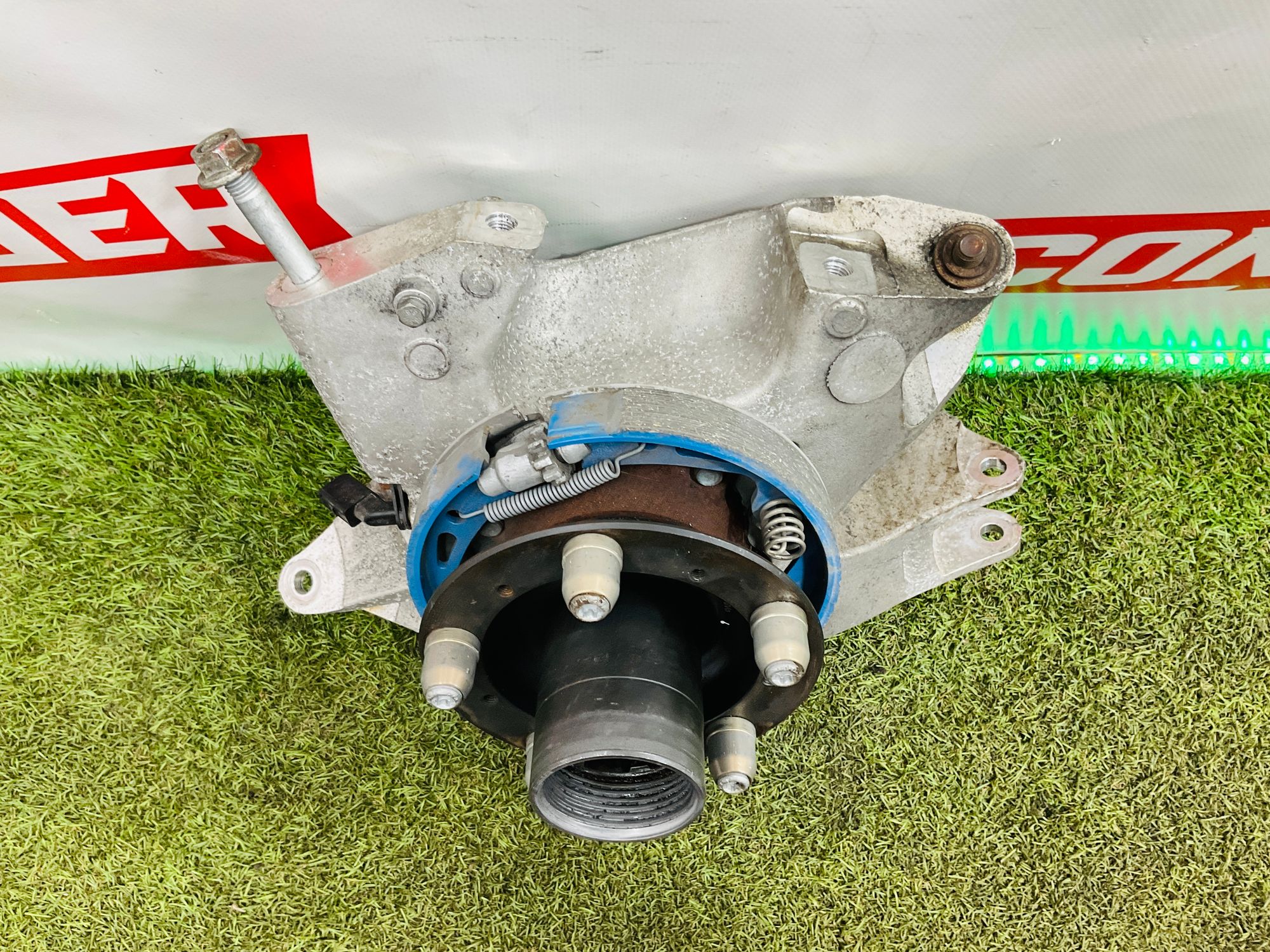 https://ycs.partsauto.market/partsauto-images/thmbs/userImages/h353NjtZg3VDP19b5HMt7LlpbQ93/part/c906e933-1eb0-41b8-ab87-c9c9213acea0_1779452002682.jpg