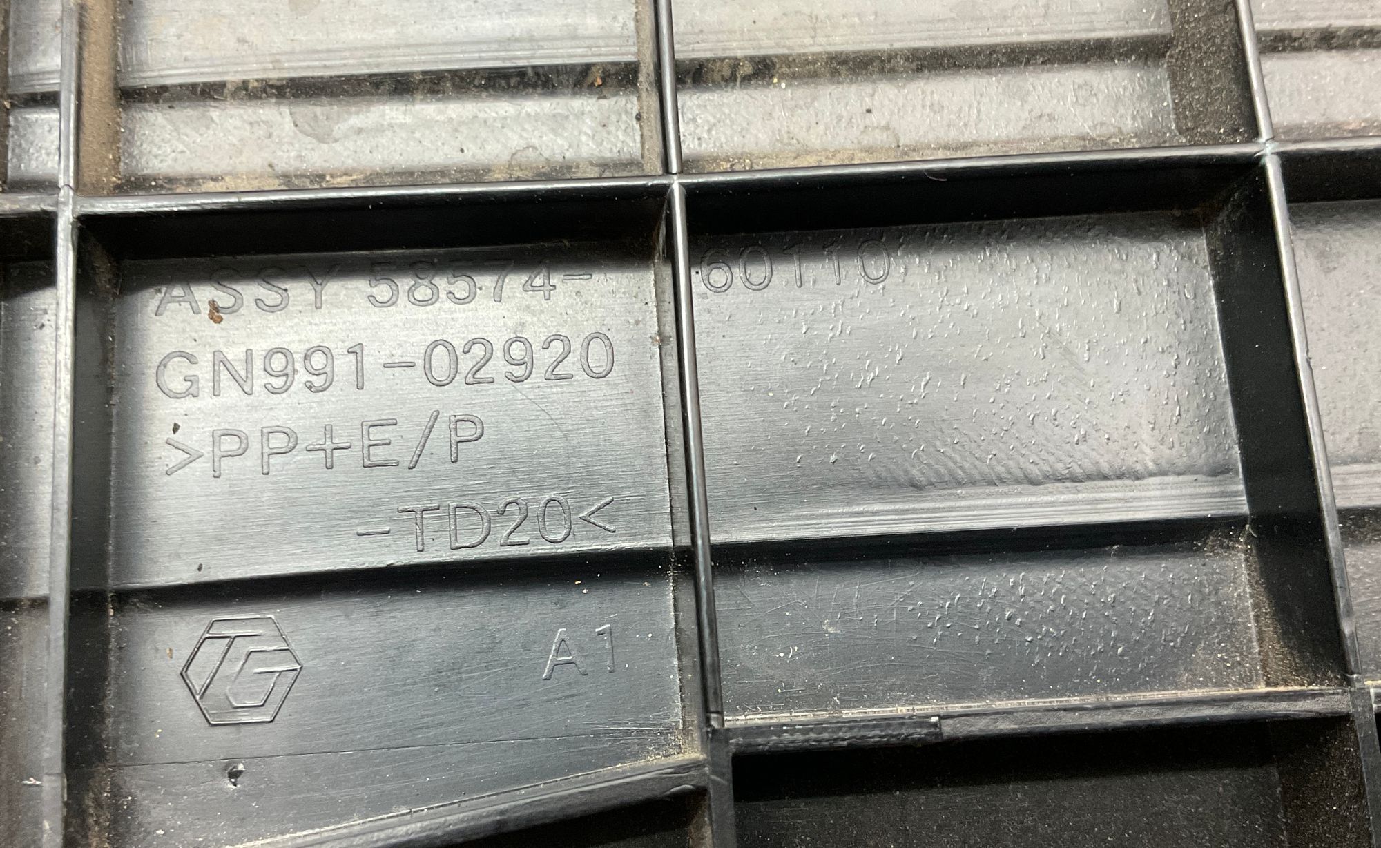 https://ycs.partsauto.market/partsauto-images/thmbs/userImages/h353NjtZg3VDP19b5HMt7LlpbQ93/part/c911aa78-2219-468c-b4ab-231bd0de8f15_1779699379112.jpg