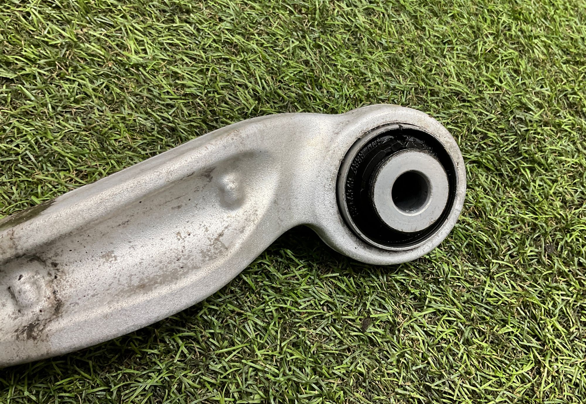 Рычаг задний поперечный верхний левый BMW 7 серия, F01/F02/F04, 1500 рублей, Москва