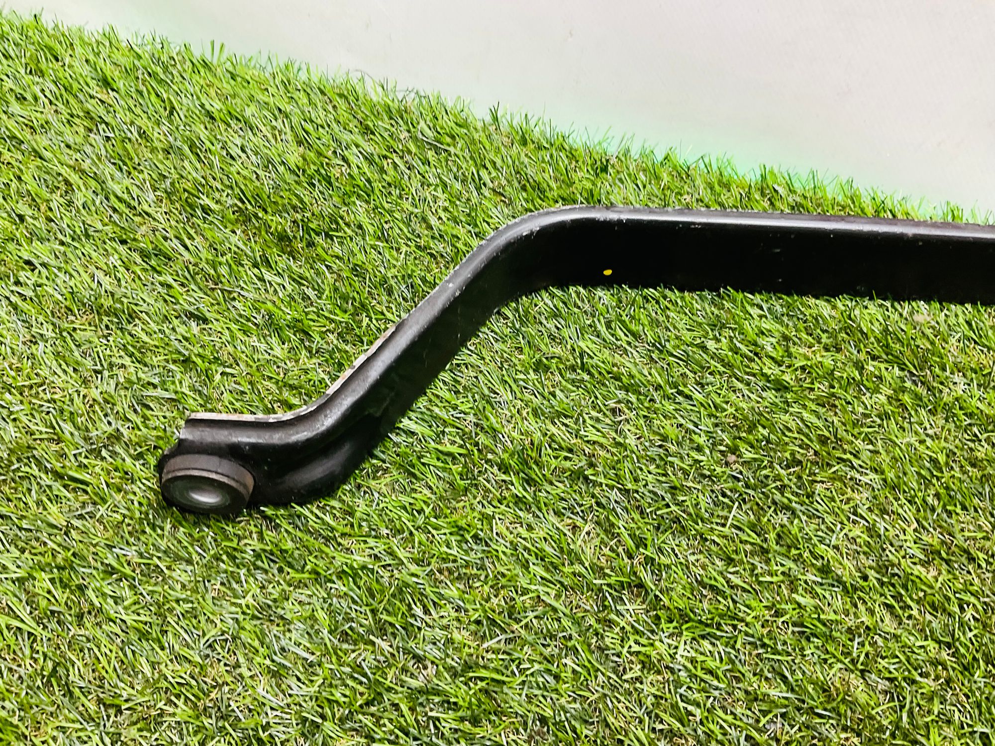 https://ycs.partsauto.market/partsauto-images/thmbs/userImages/h353NjtZg3VDP19b5HMt7LlpbQ93/part/c9cf8c65-a0a6-4a06-ae6d-6ad42a895a36_1786792917508.jpg