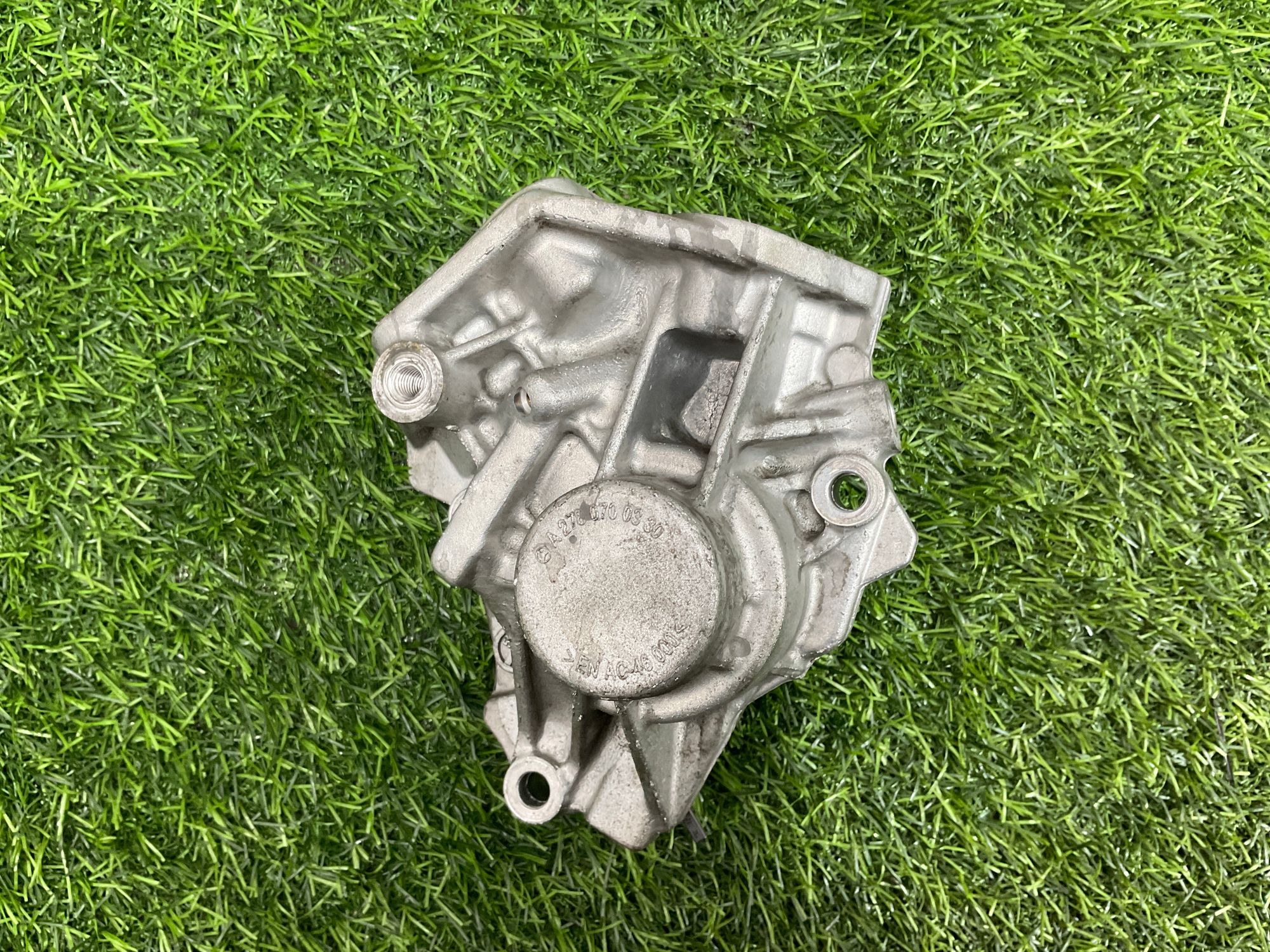 https://ycs.partsauto.market/partsauto-images/thmbs/userImages/h353NjtZg3VDP19b5HMt7LlpbQ93/part/ca0458aa-96e4-4a57-b2ab-41fcb29ae289_1743752410518.jpg